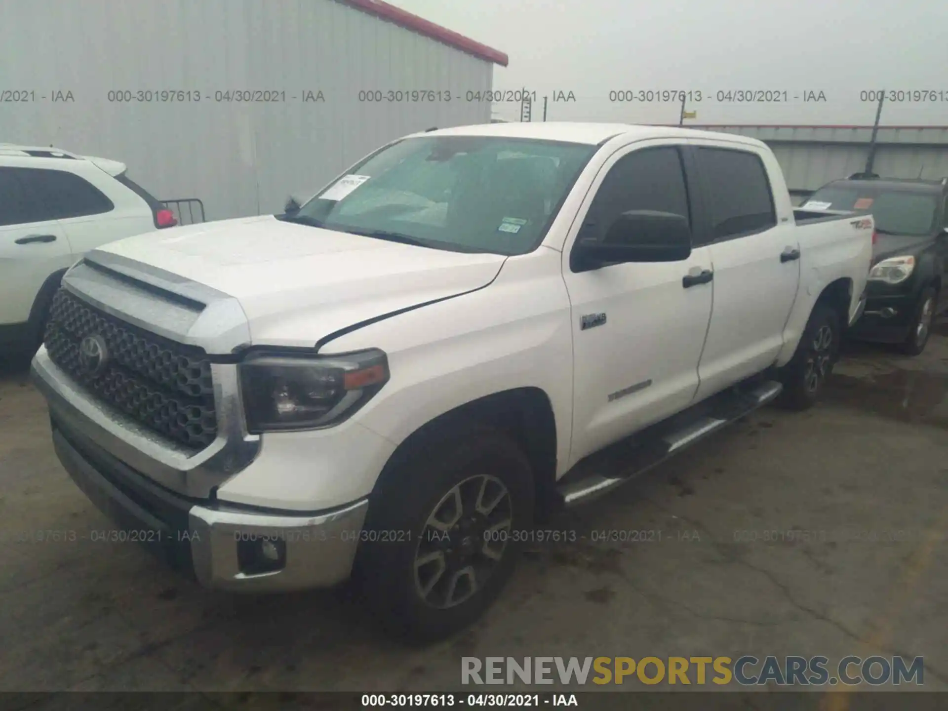 2 Photograph of a damaged car 5TFDW5F10KX797566 TOYOTA TUNDRA 4WD 2019