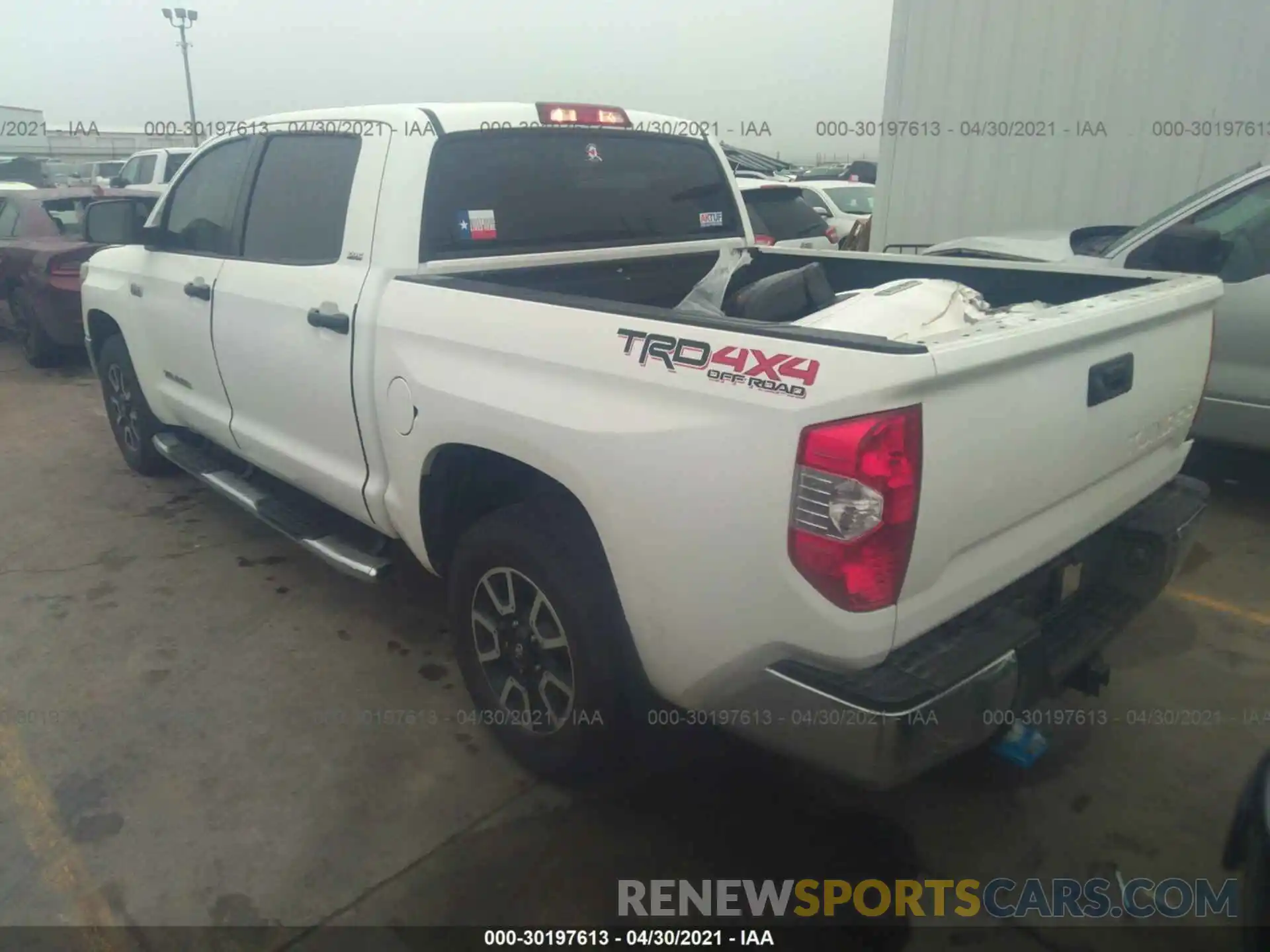 3 Photograph of a damaged car 5TFDW5F10KX797566 TOYOTA TUNDRA 4WD 2019