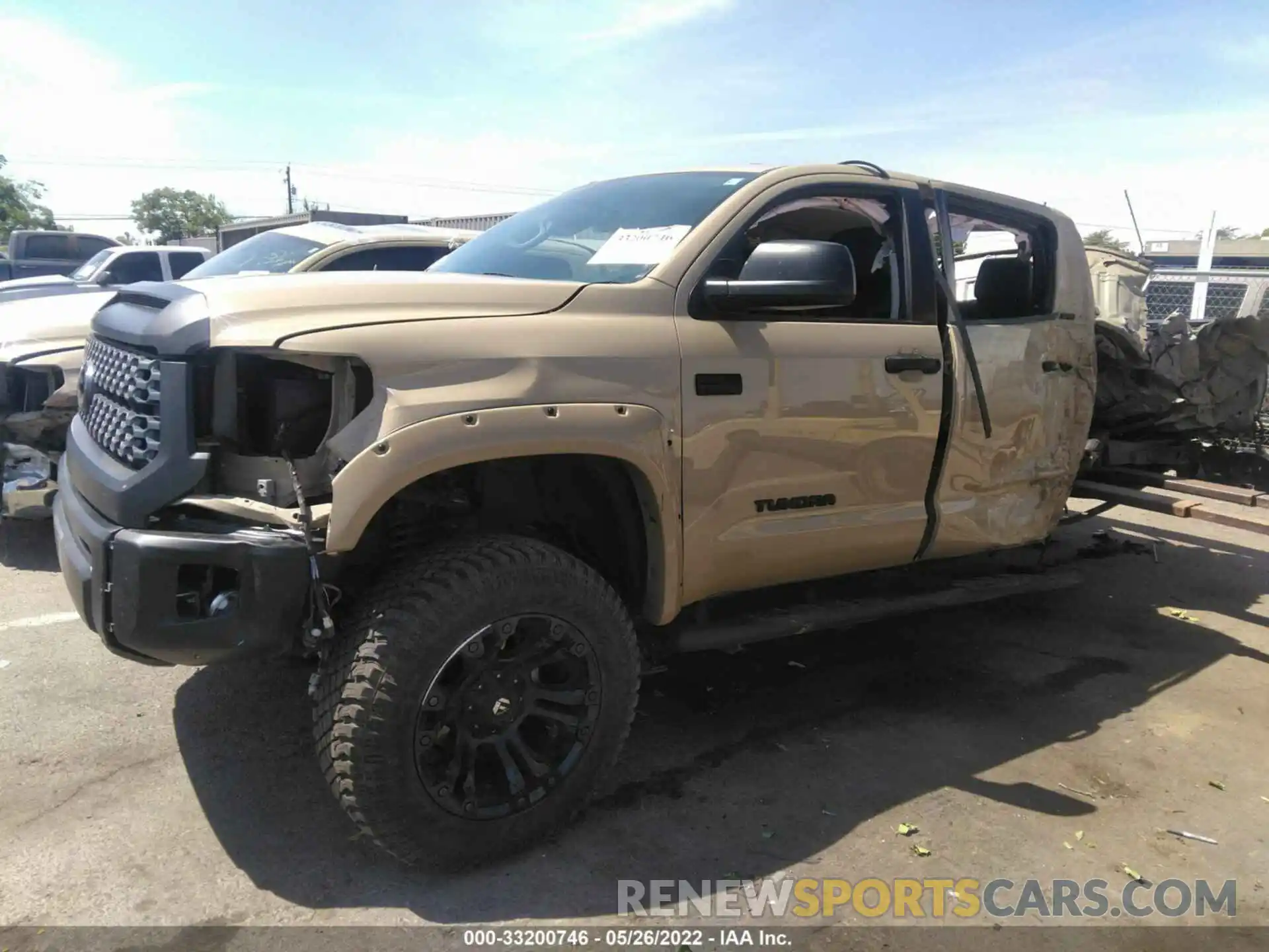 2 Photograph of a damaged car 5TFDW5F10KX828282 TOYOTA TUNDRA 4WD 2019