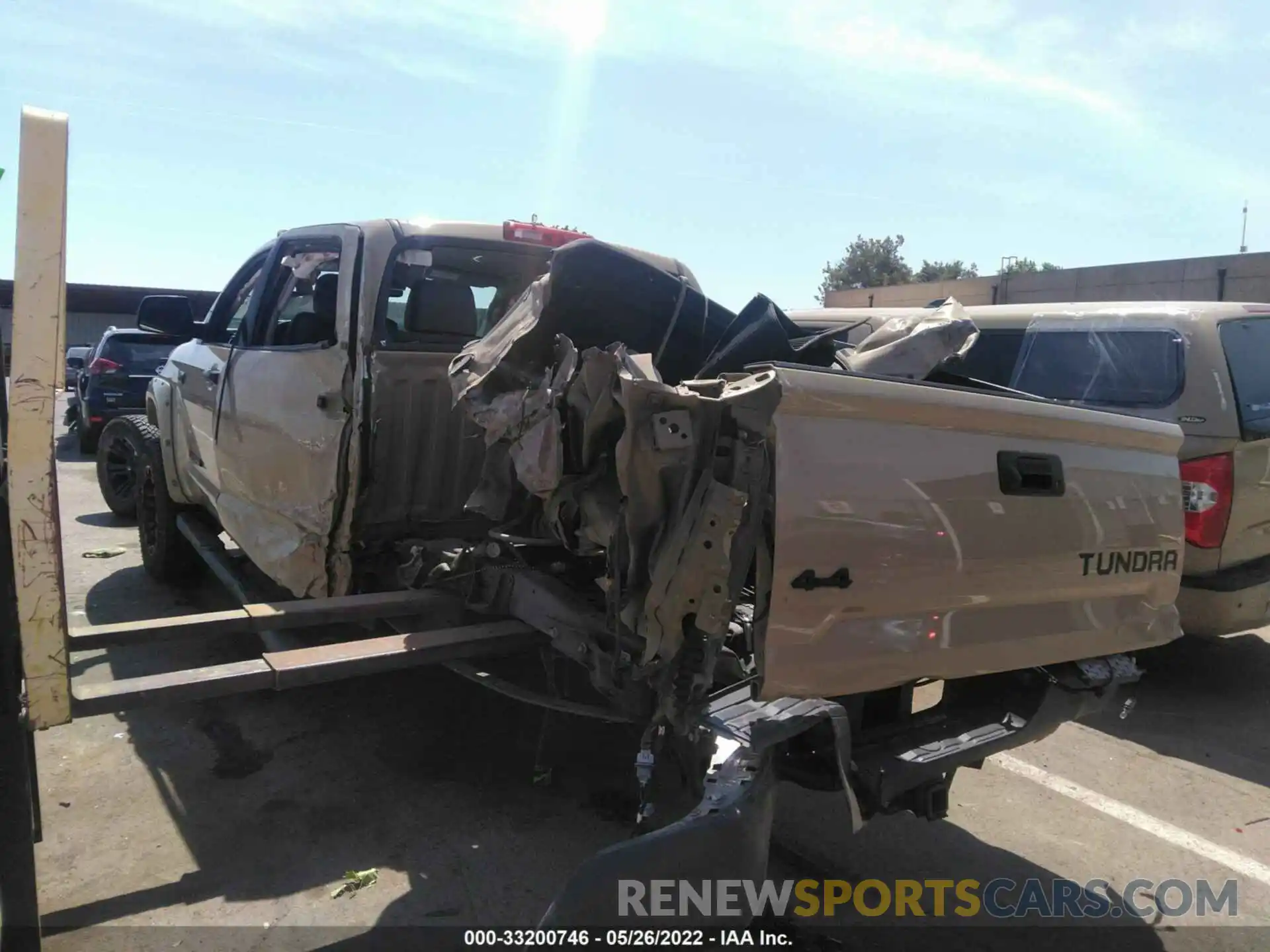 3 Photograph of a damaged car 5TFDW5F10KX828282 TOYOTA TUNDRA 4WD 2019