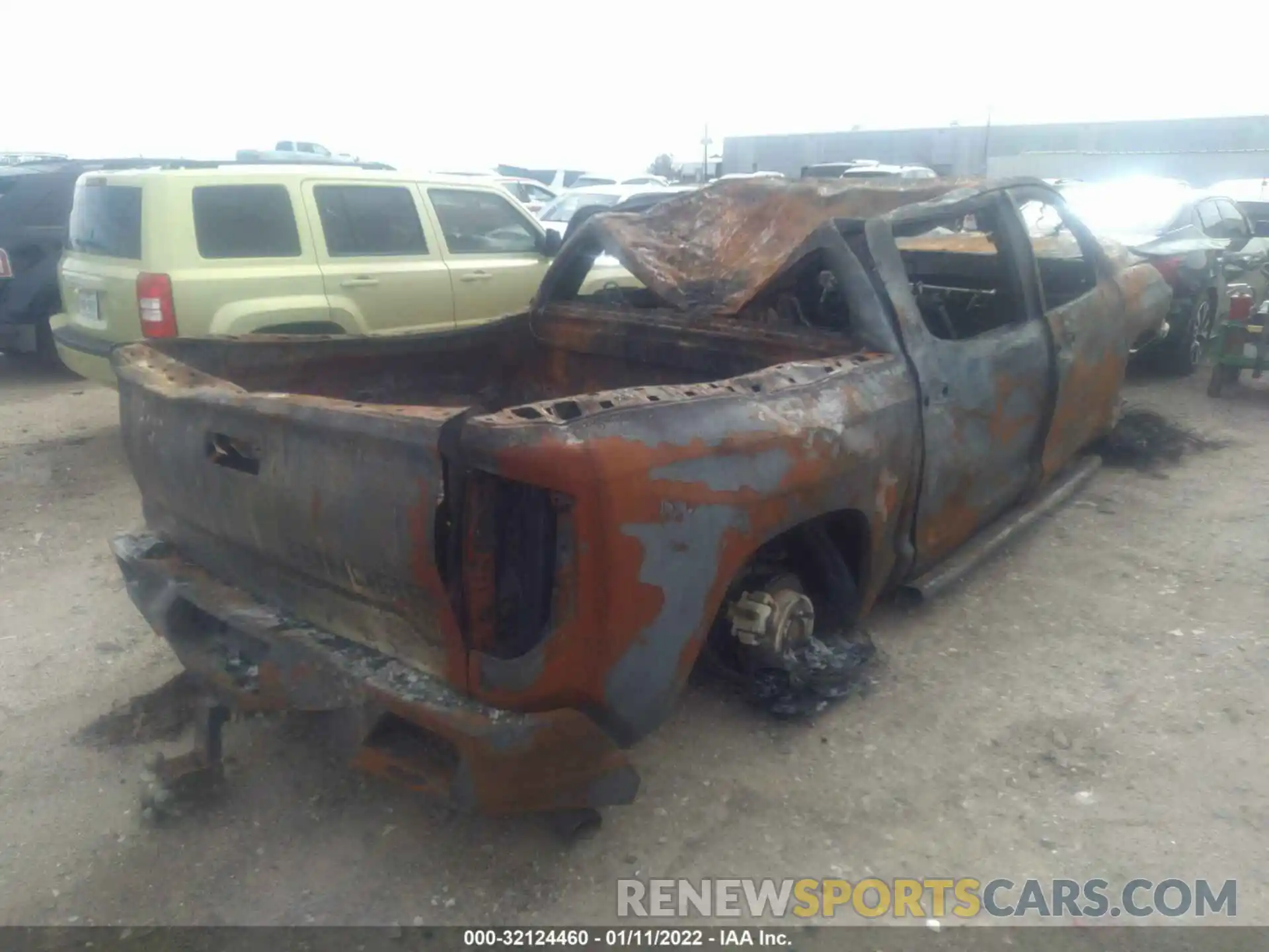 4 Photograph of a damaged car 5TFDW5F12KX814271 TOYOTA TUNDRA 4WD 2019