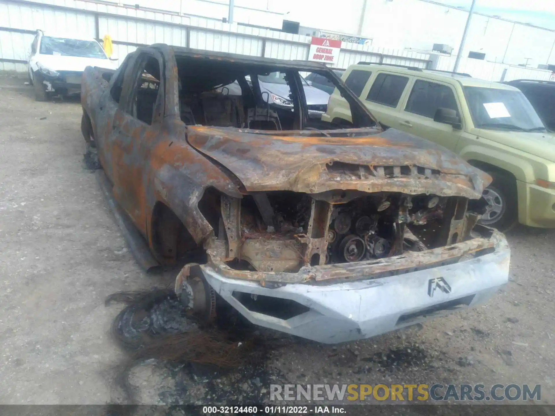 6 Photograph of a damaged car 5TFDW5F12KX814271 TOYOTA TUNDRA 4WD 2019