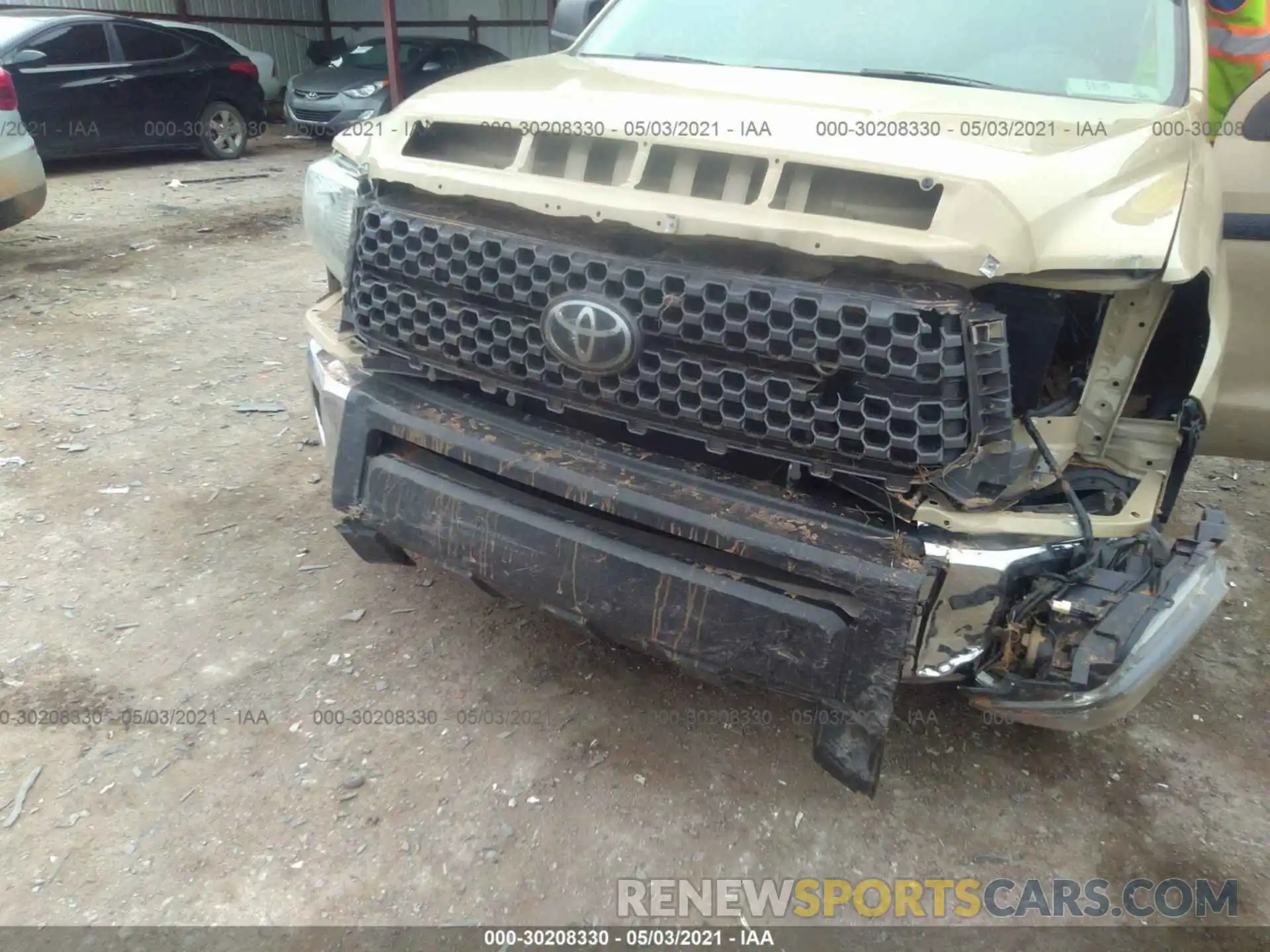 6 Photograph of a damaged car 5TFDW5F14KX830018 TOYOTA TUNDRA 4WD 2019