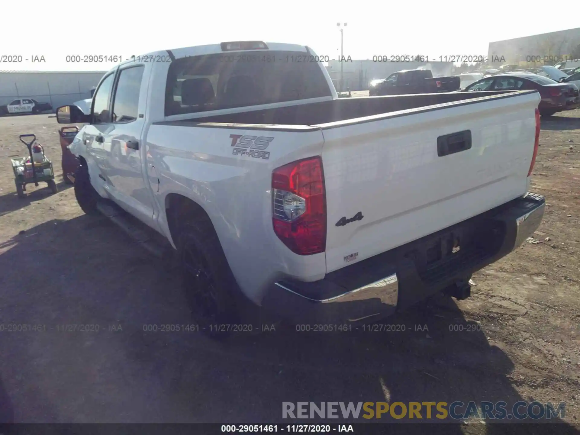 3 Photograph of a damaged car 5TFDW5F14KX843299 TOYOTA TUNDRA 4WD 2019