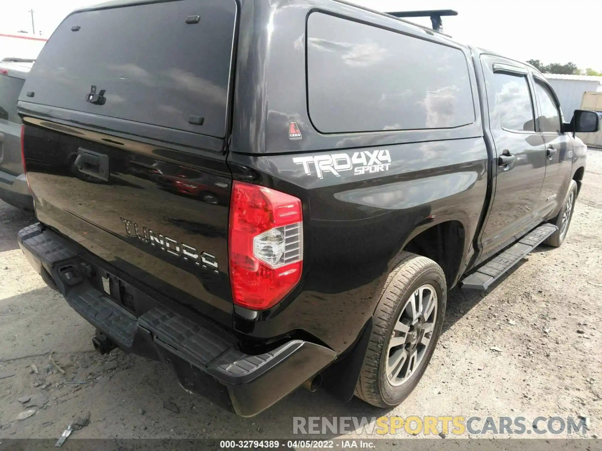 4 Photograph of a damaged car 5TFDW5F14KX858949 TOYOTA TUNDRA 4WD 2019