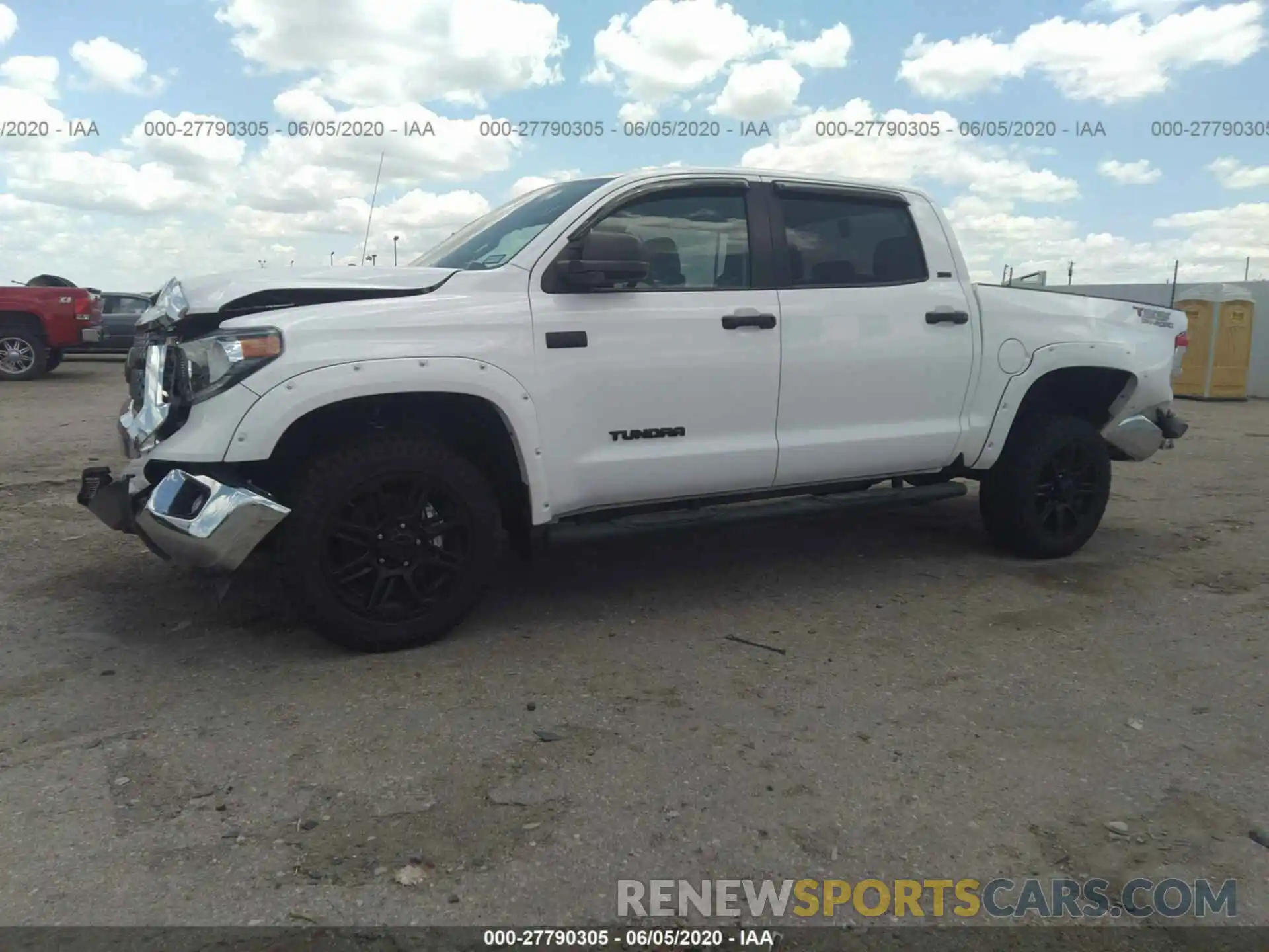 2 Photograph of a damaged car 5TFDW5F15KX801174 TOYOTA TUNDRA 4WD 2019