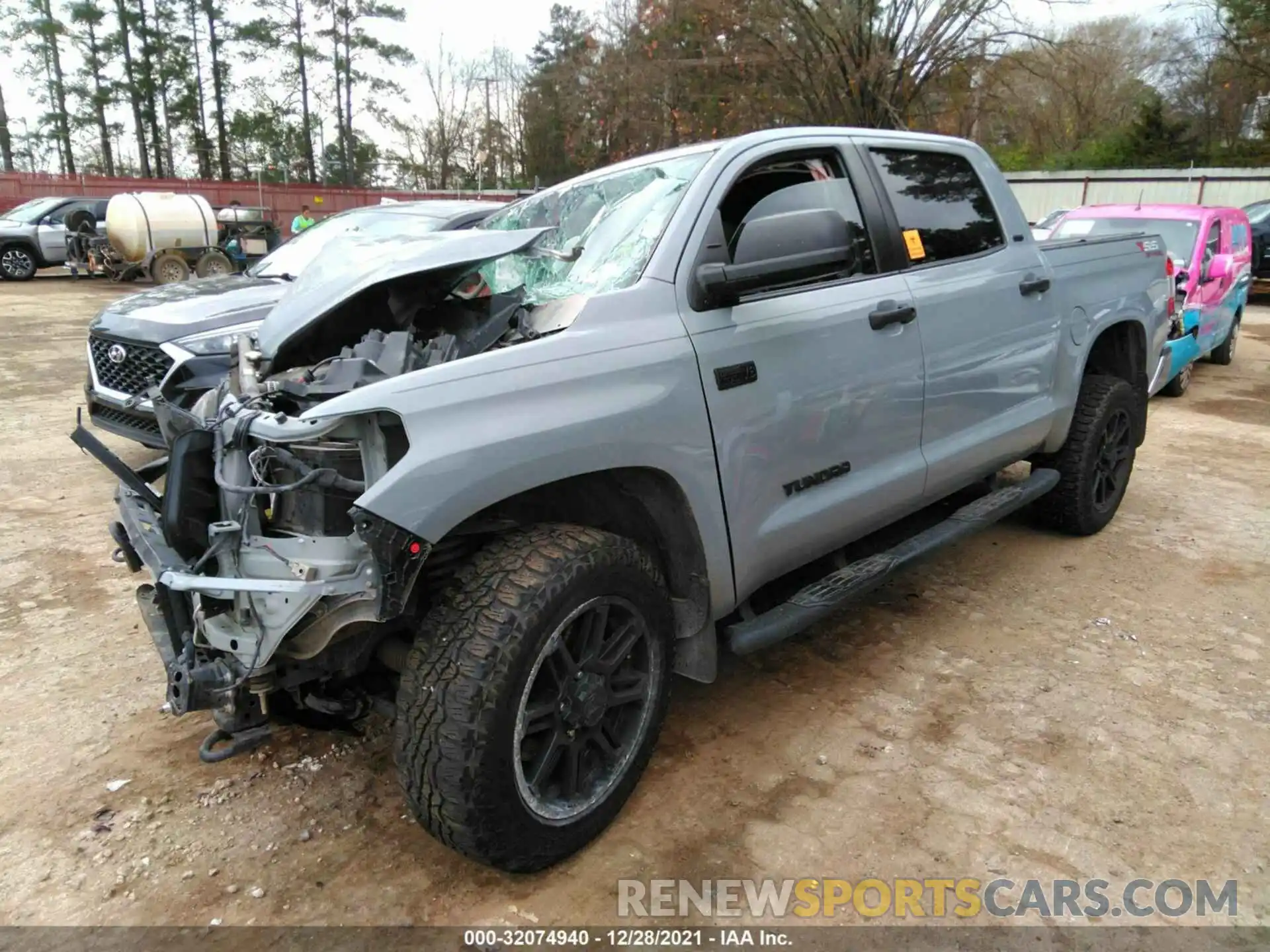 2 Photograph of a damaged car 5TFDW5F15KX841481 TOYOTA TUNDRA 4WD 2019