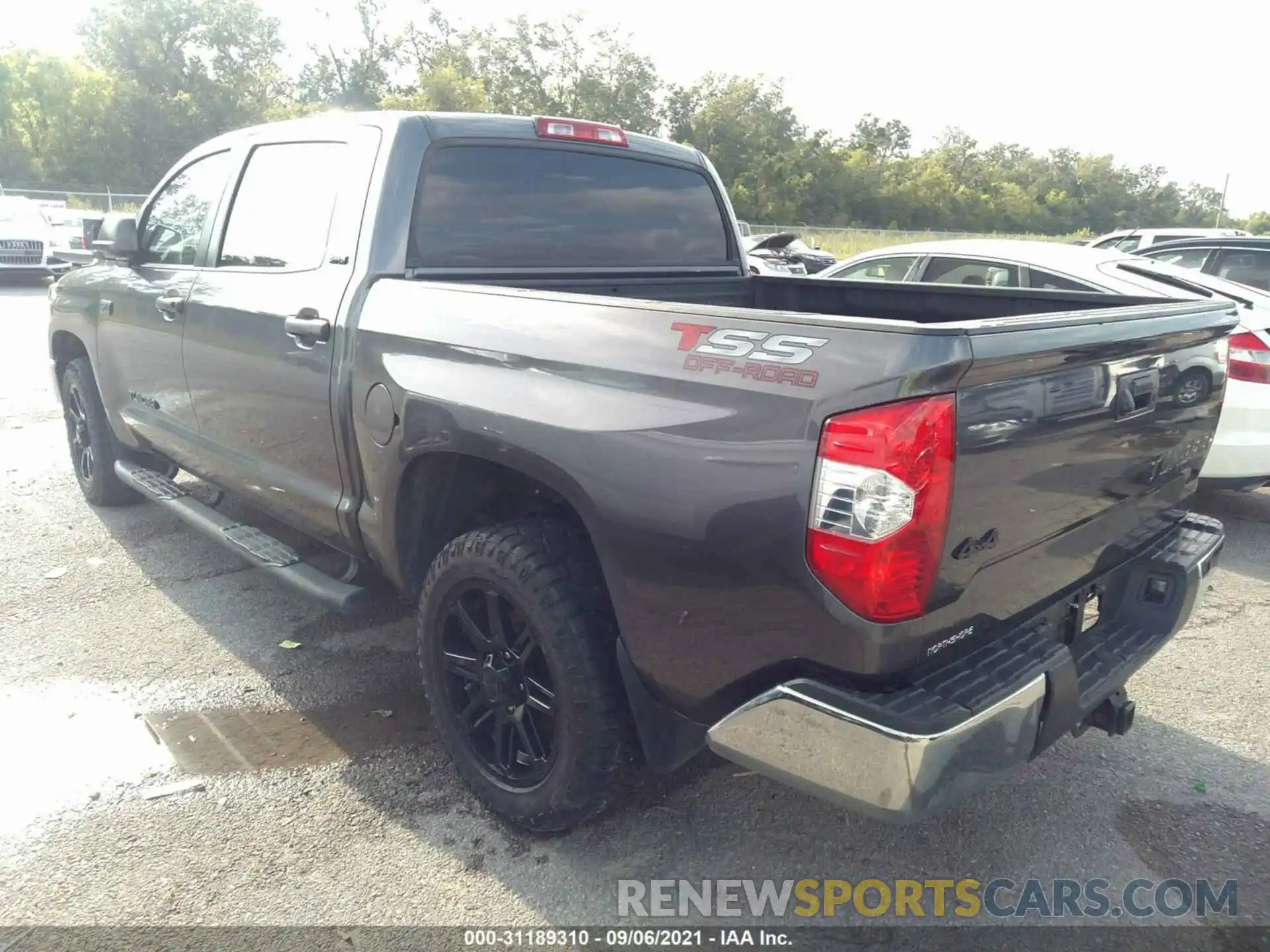 3 Photograph of a damaged car 5TFDW5F15KX867918 TOYOTA TUNDRA 4WD 2019