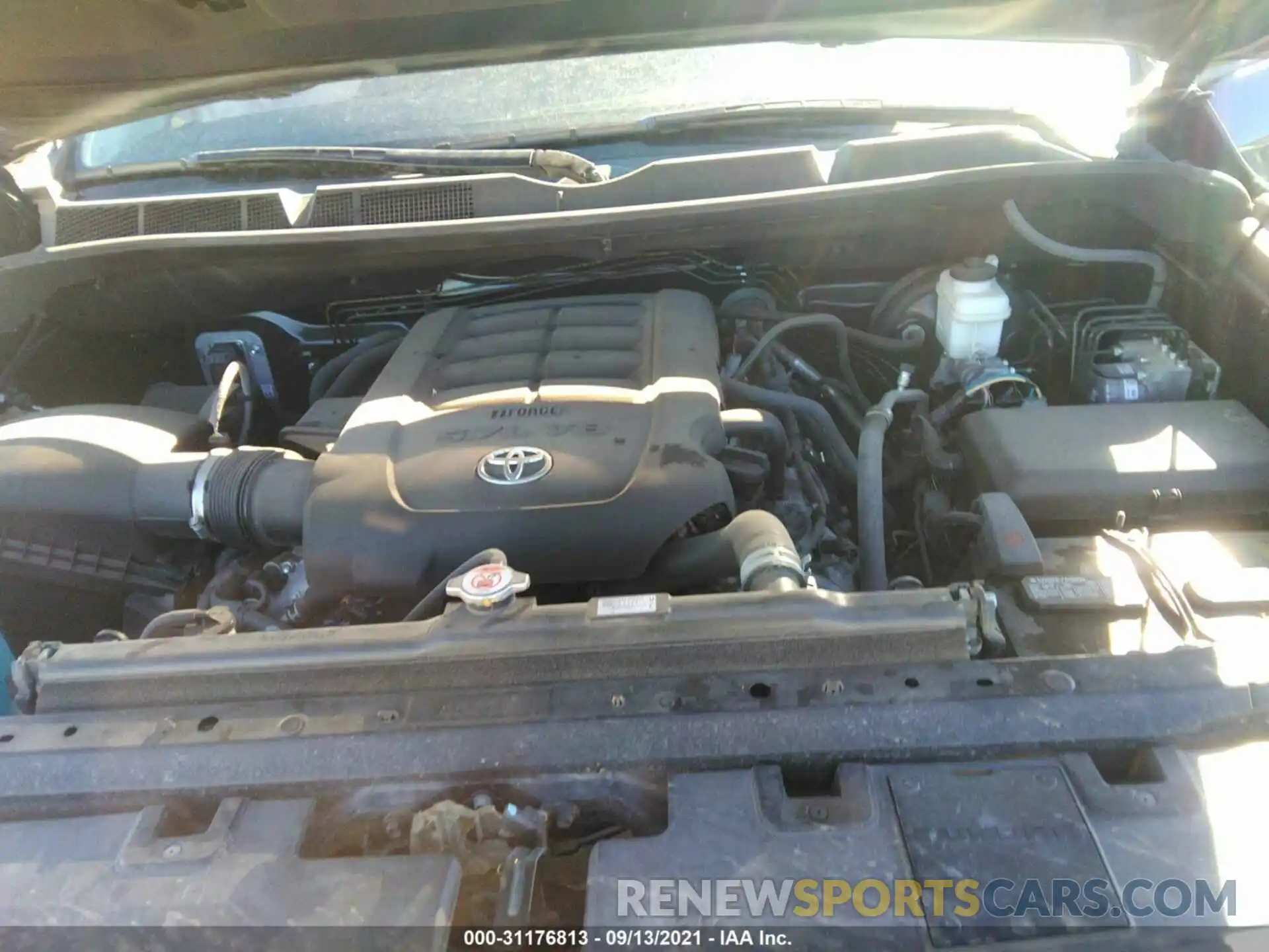 10 Photograph of a damaged car 5TFDW5F16KX797166 TOYOTA TUNDRA 4WD 2019