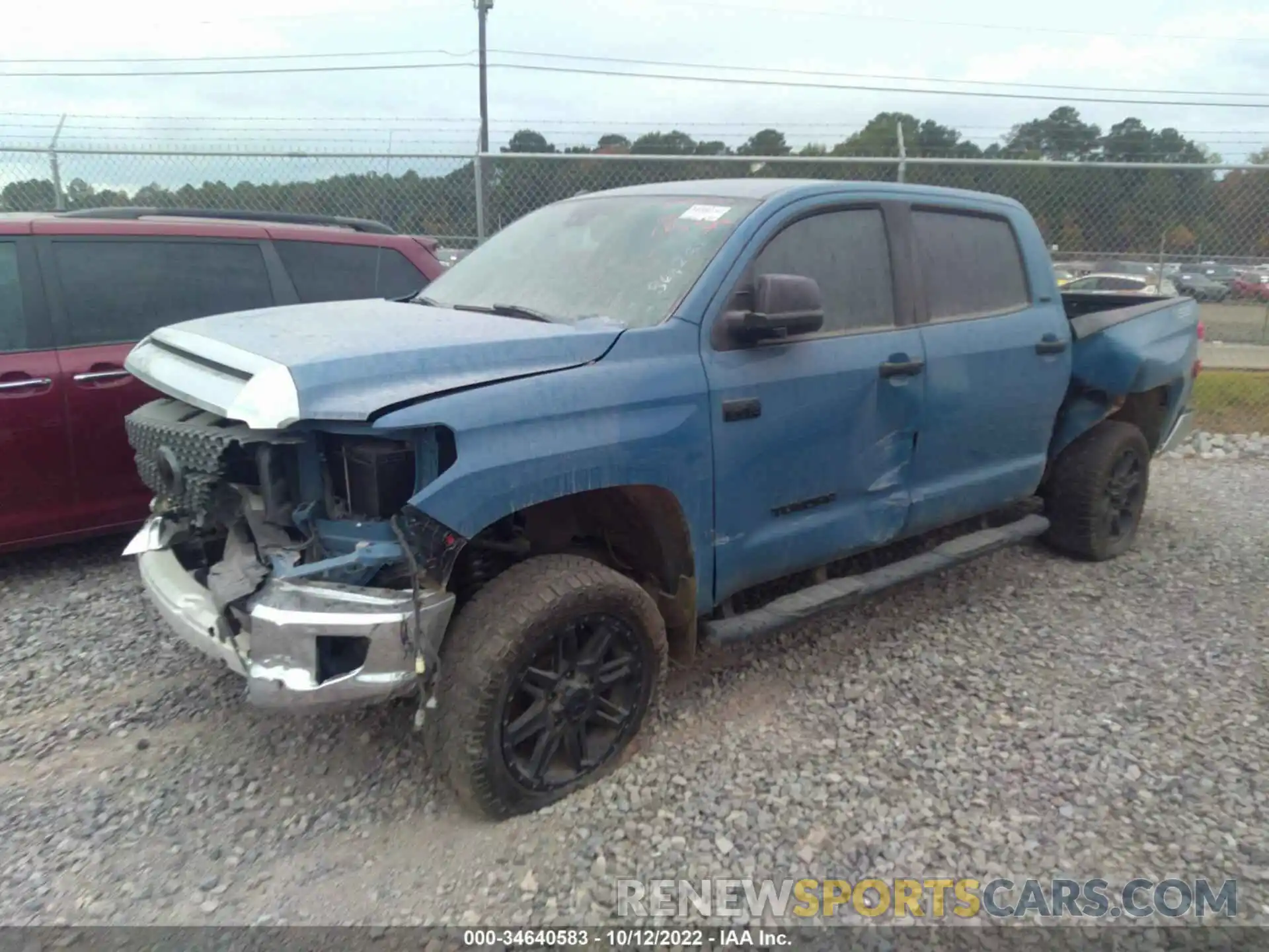 2 Photograph of a damaged car 5TFDW5F16KX864204 TOYOTA TUNDRA 4WD 2019