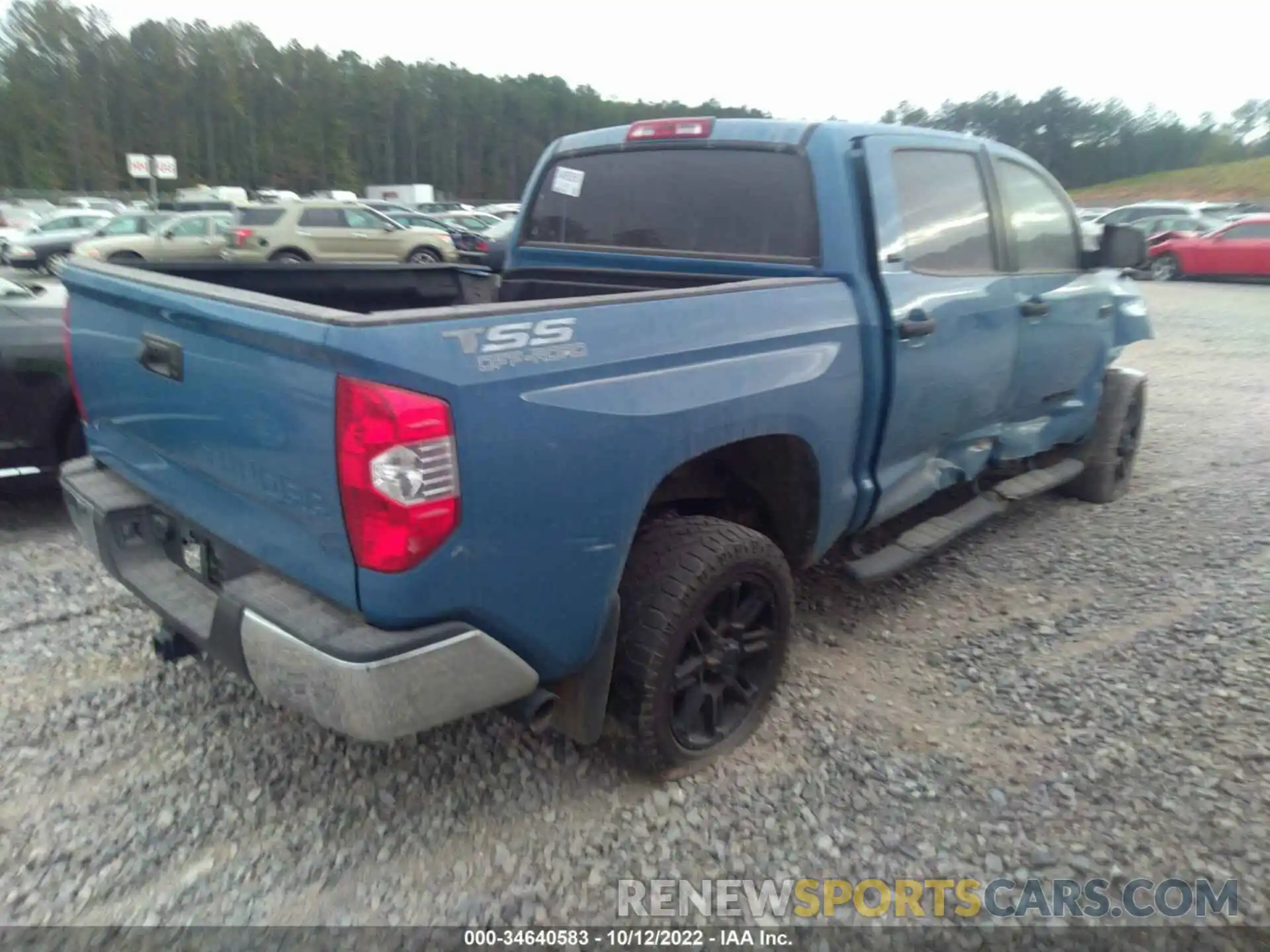 4 Photograph of a damaged car 5TFDW5F16KX864204 TOYOTA TUNDRA 4WD 2019