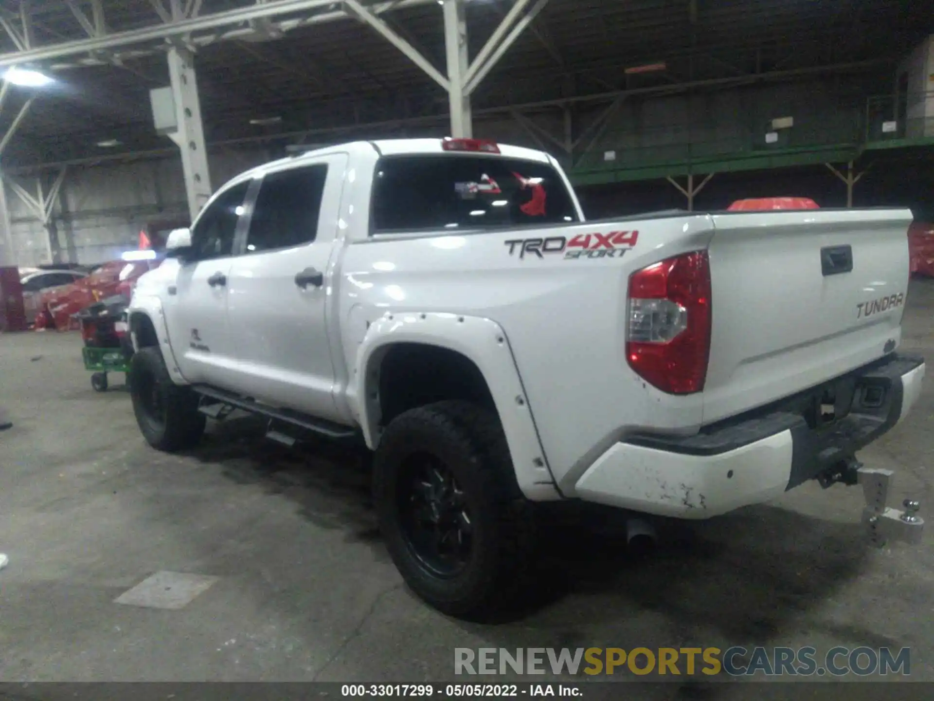 3 Photograph of a damaged car 5TFDW5F17KX783437 TOYOTA TUNDRA 4WD 2019