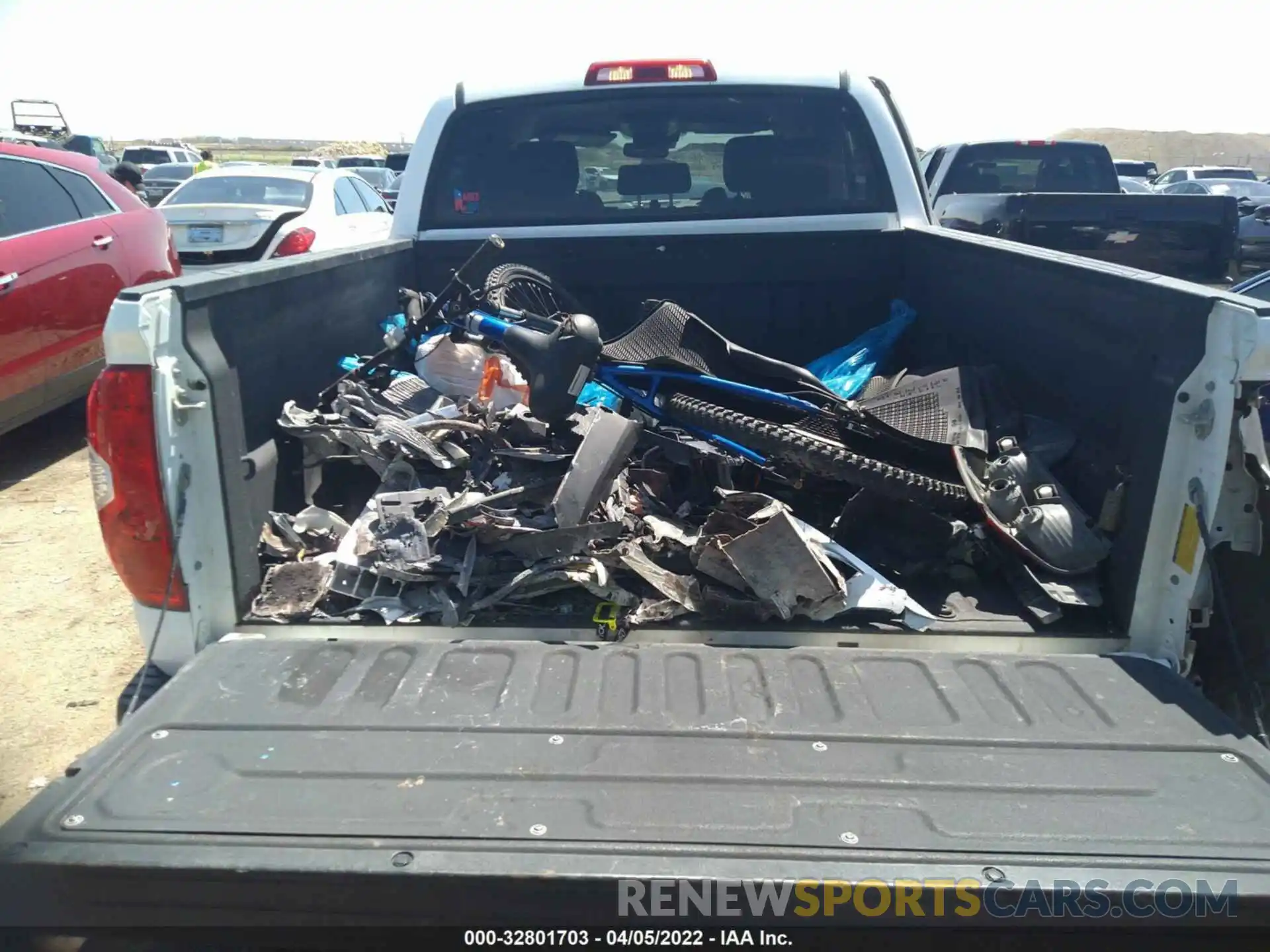 8 Photograph of a damaged car 5TFDW5F17KX869380 TOYOTA TUNDRA 4WD 2019