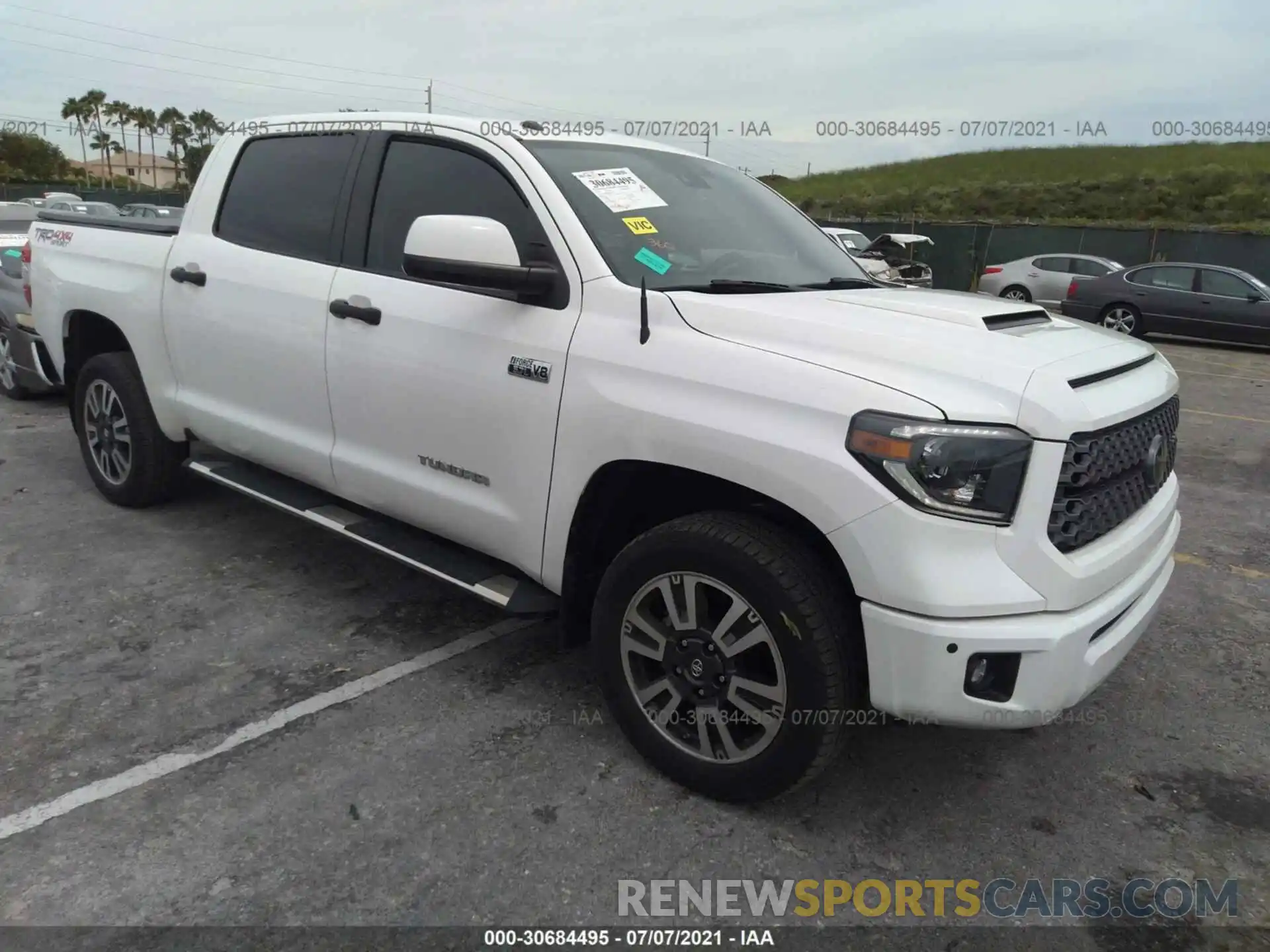 1 Photograph of a damaged car 5TFDW5F18KX793510 TOYOTA TUNDRA 4WD 2019