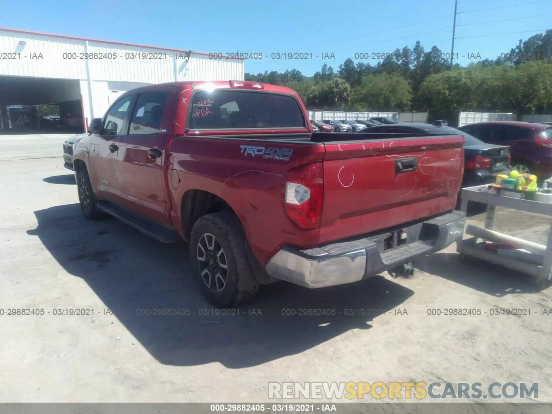 3 Photograph of a damaged car 5TFDW5F18KX825968 TOYOTA TUNDRA 4WD 2019