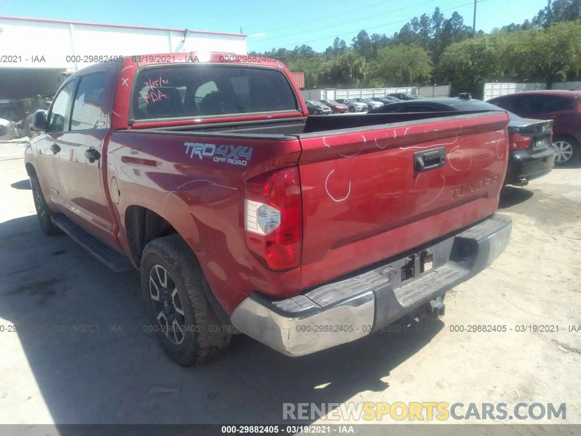 6 Photograph of a damaged car 5TFDW5F18KX825968 TOYOTA TUNDRA 4WD 2019