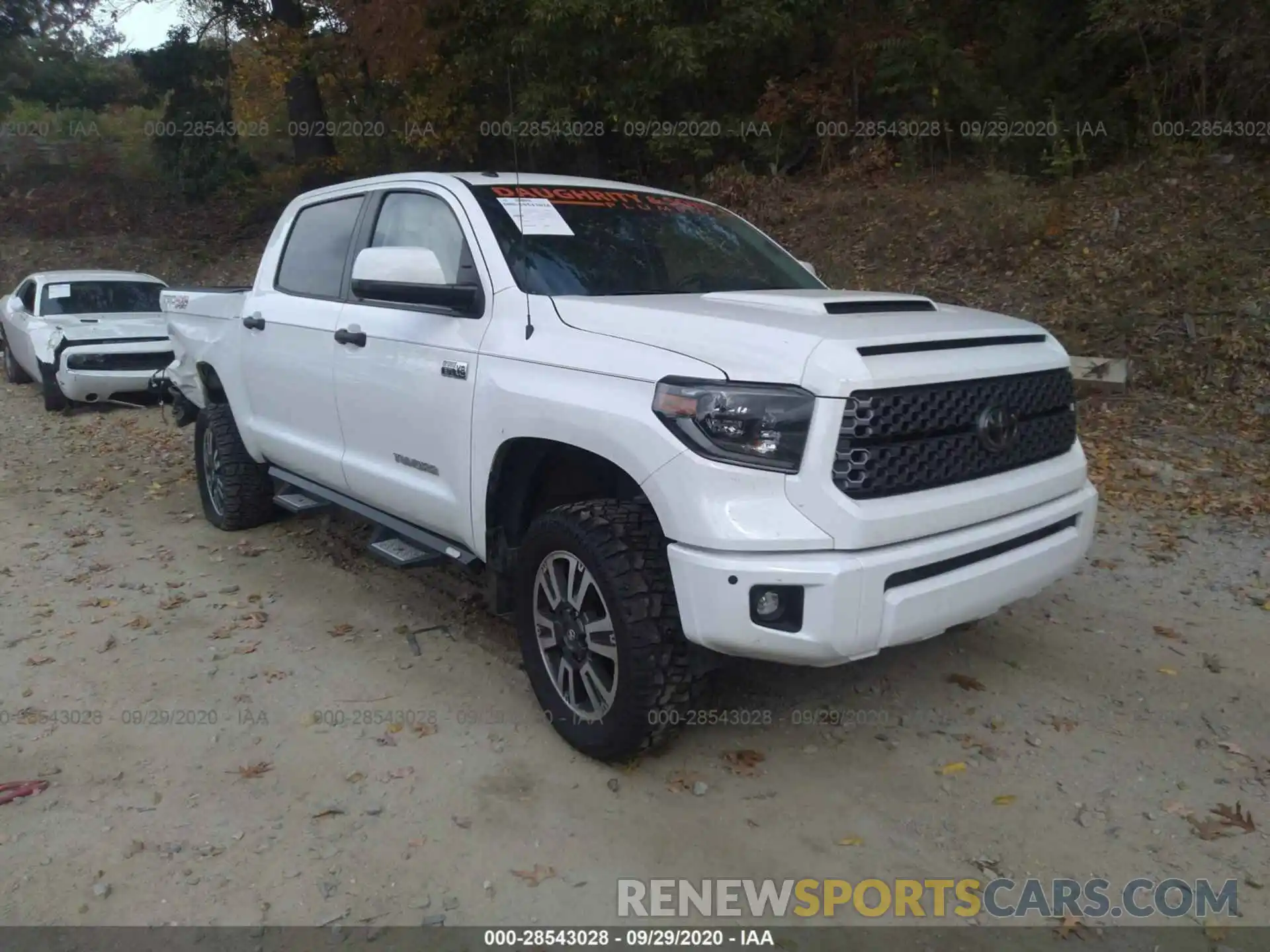 1 Photograph of a damaged car 5TFDW5F18KX826277 TOYOTA TUNDRA 4WD 2019