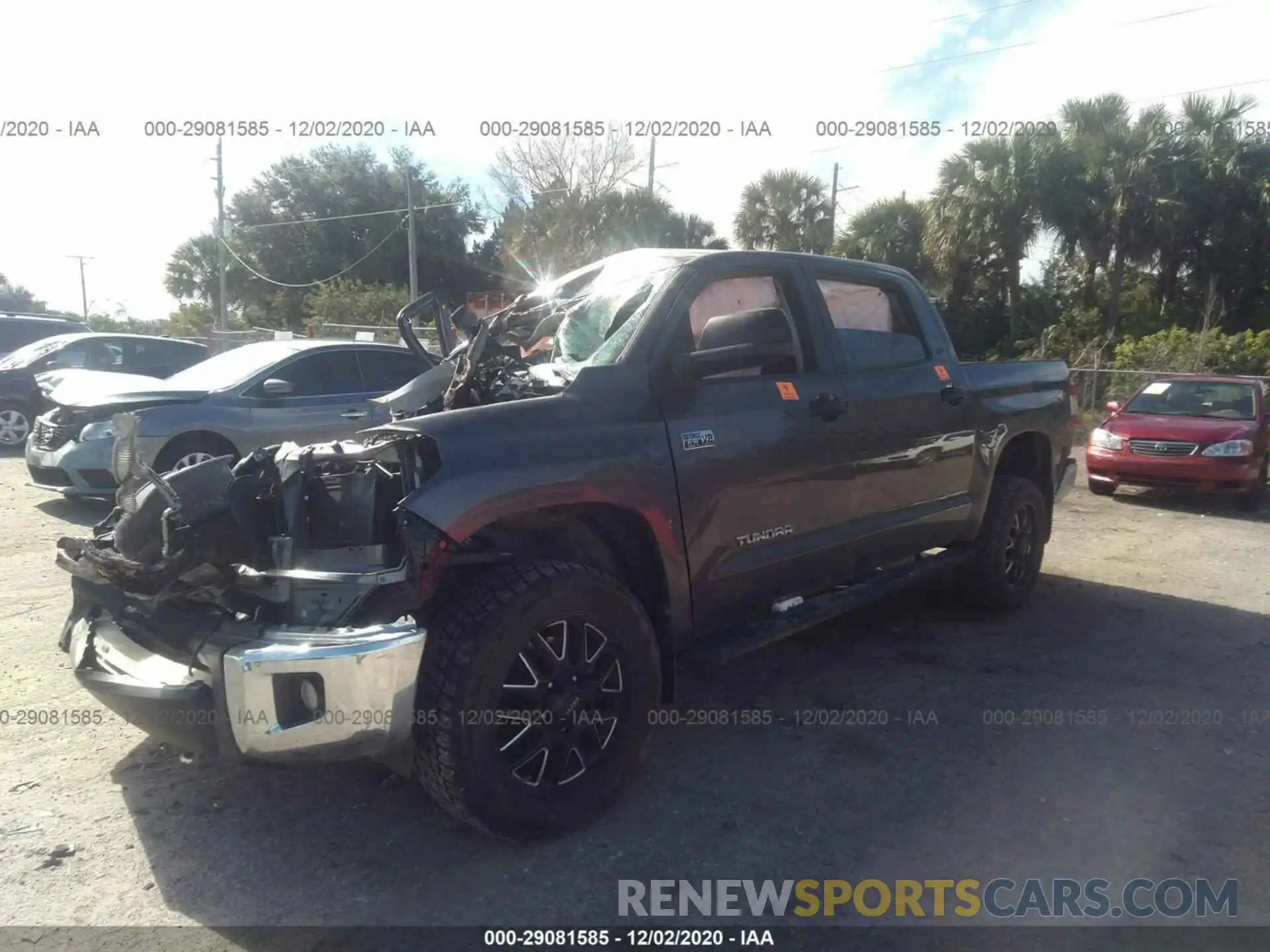 2 Photograph of a damaged car 5TFDW5F18KX845623 TOYOTA TUNDRA 4WD 2019