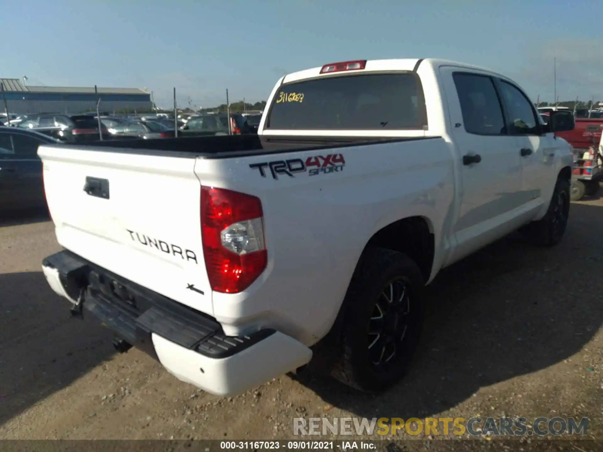 4 Фотография поврежденного автомобиля 5TFDW5F18KX862597 TOYOTA TUNDRA 4WD 2019