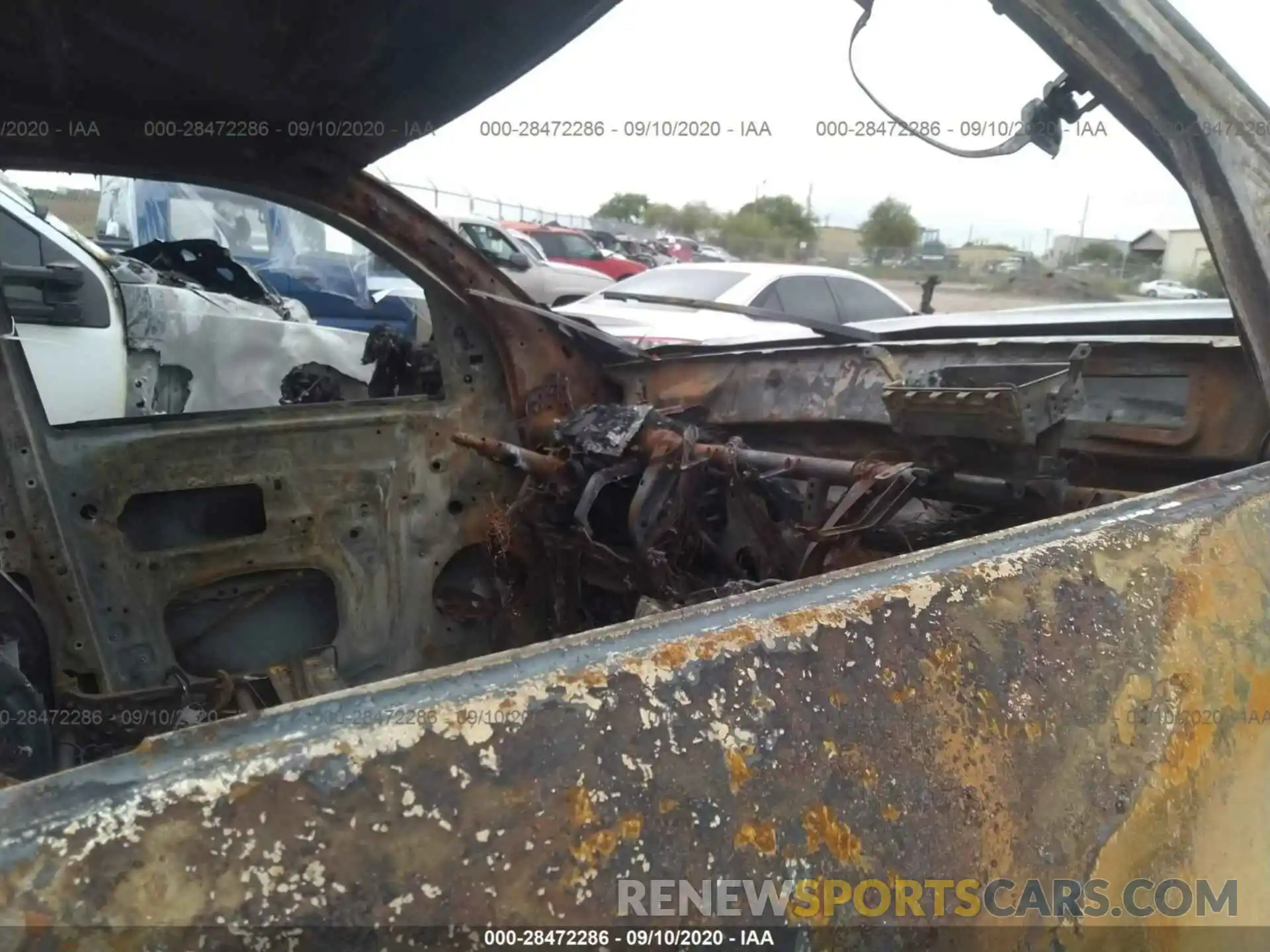 5 Photograph of a damaged car 5TFDW5F19KX789577 TOYOTA TUNDRA 4WD 2019