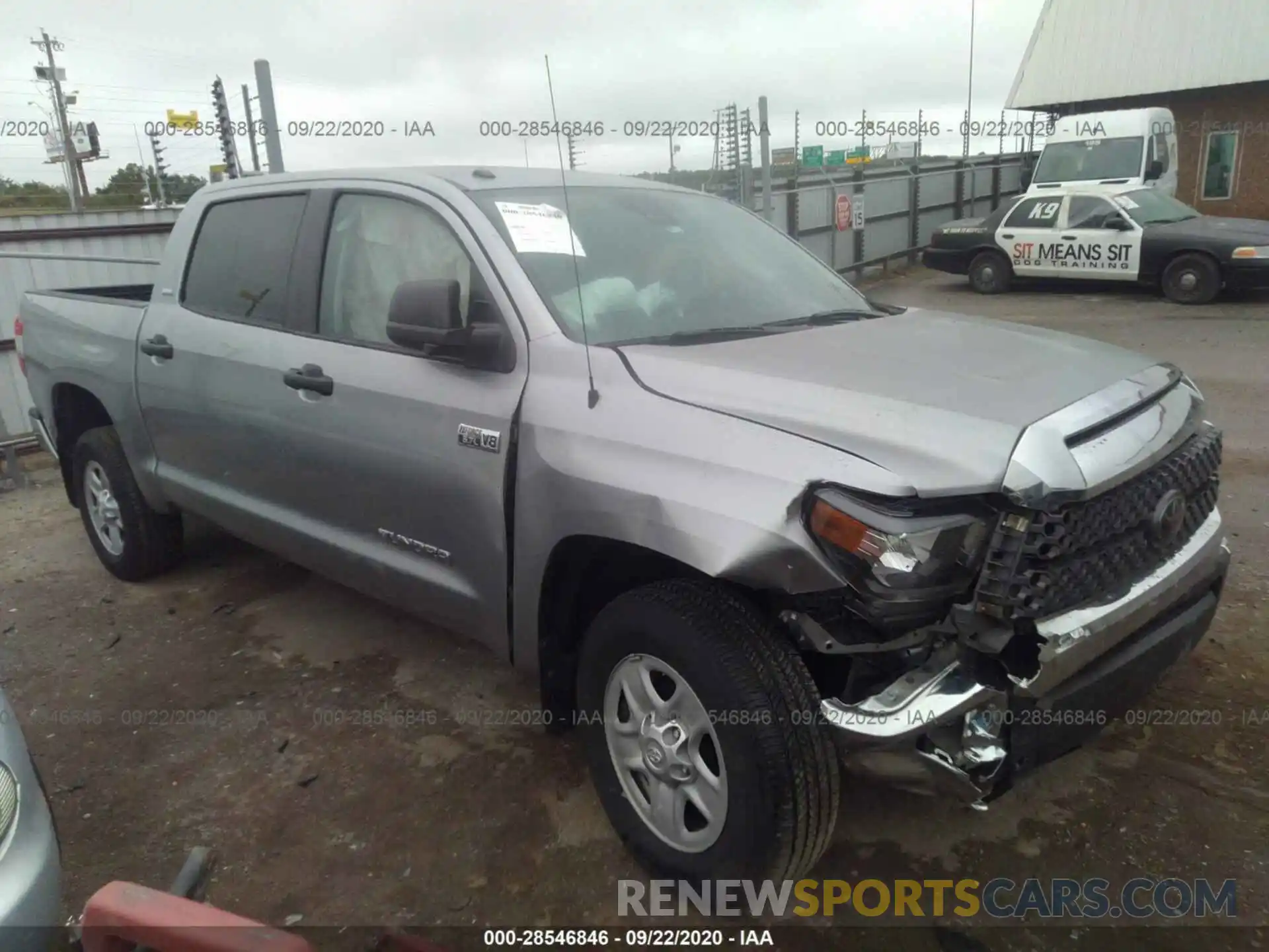 1 Photograph of a damaged car 5TFDW5F19KX825171 TOYOTA TUNDRA 4WD 2019