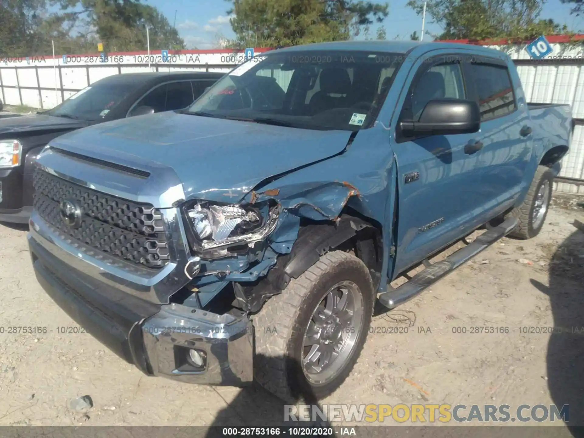 2 Photograph of a damaged car 5TFDW5F19KX844478 TOYOTA TUNDRA 4WD 2019