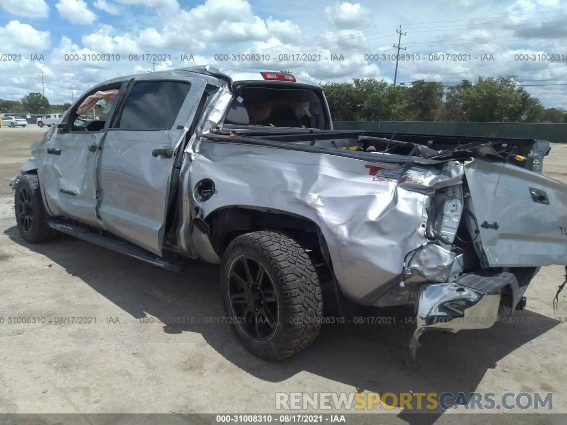 3 Photograph of a damaged car 5TFDW5F19KX858669 TOYOTA TUNDRA 4WD 2019