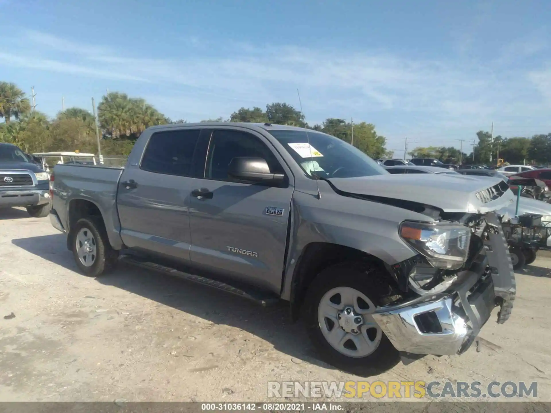 1 Photograph of a damaged car 5TFDW5F1XKX779138 TOYOTA TUNDRA 4WD 2019