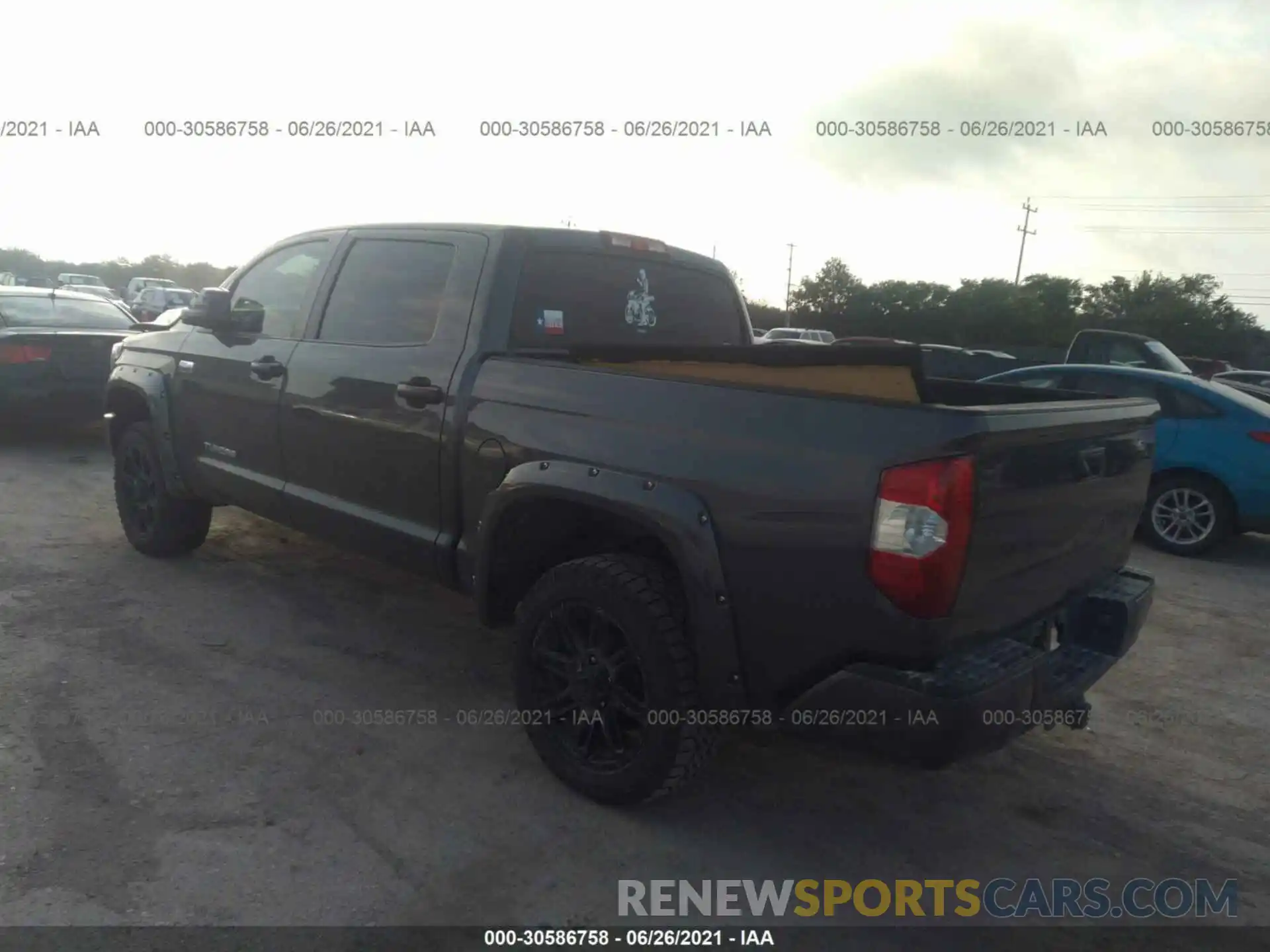 3 Photograph of a damaged car 5TFDW5F1XKX800571 TOYOTA TUNDRA 4WD 2019