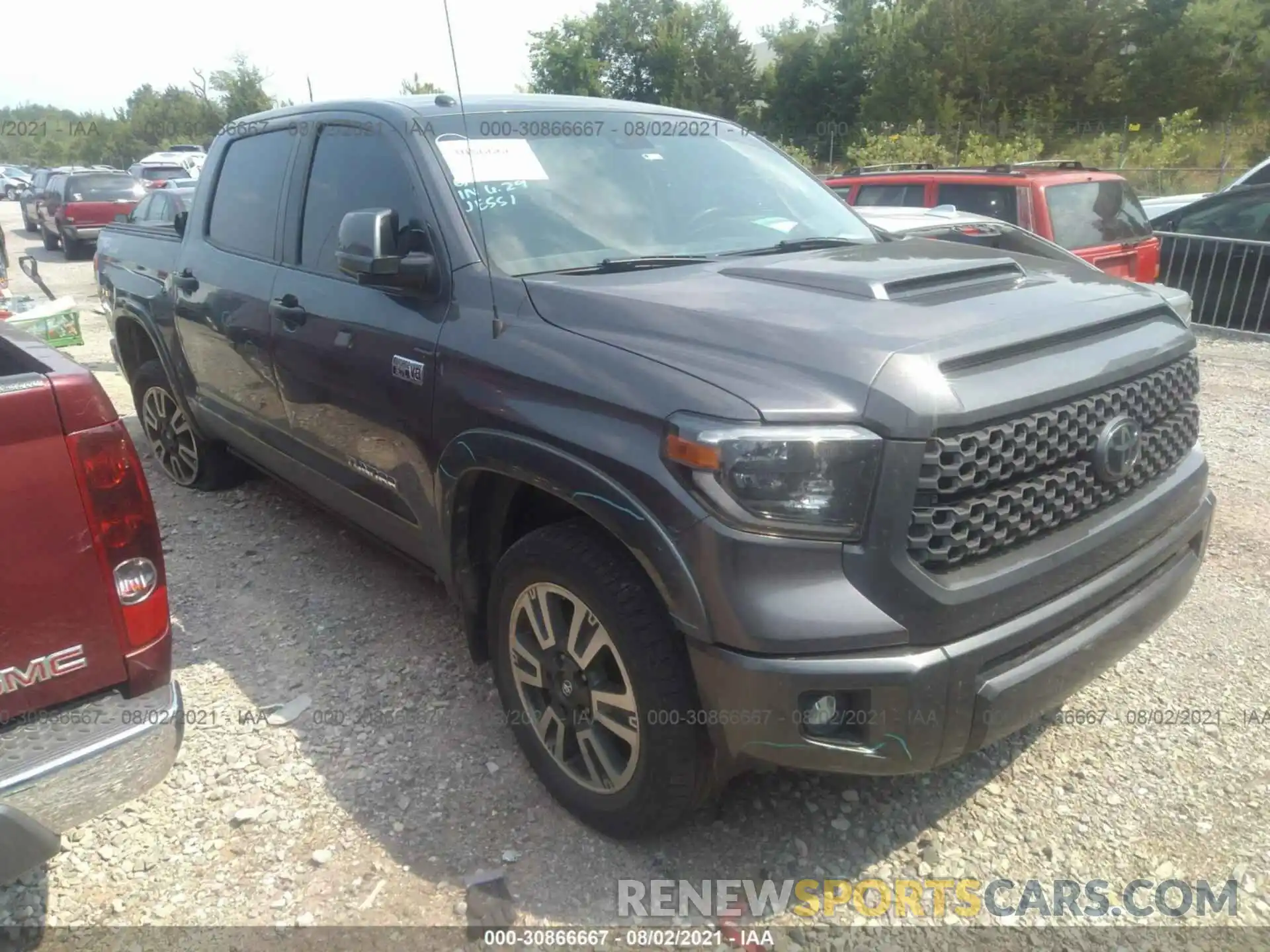 1 Photograph of a damaged car 5TFDY5F11KX782021 TOYOTA TUNDRA 4WD 2019