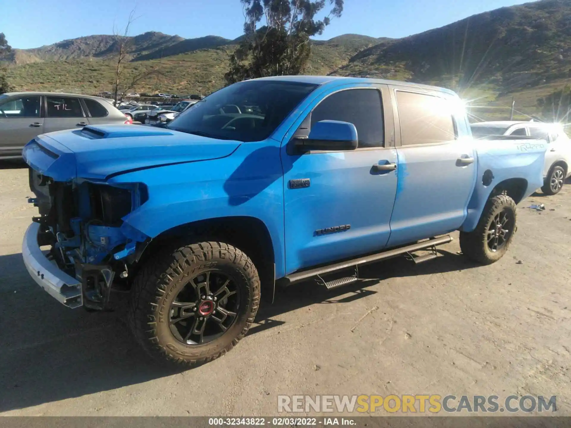 2 Photograph of a damaged car 5TFDY5F11KX795755 TOYOTA TUNDRA 4WD 2019