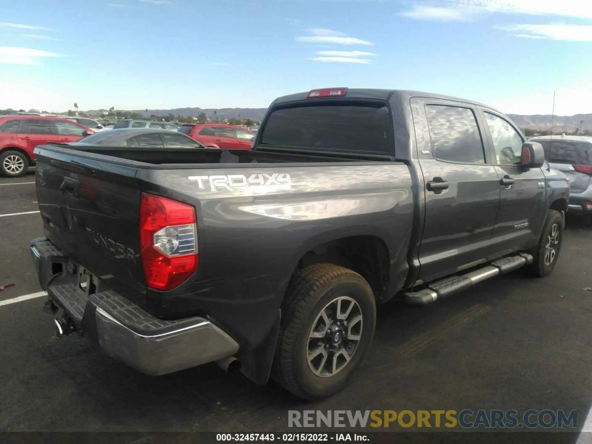 4 Photograph of a damaged car 5TFDY5F11KX809329 TOYOTA TUNDRA 4WD 2019