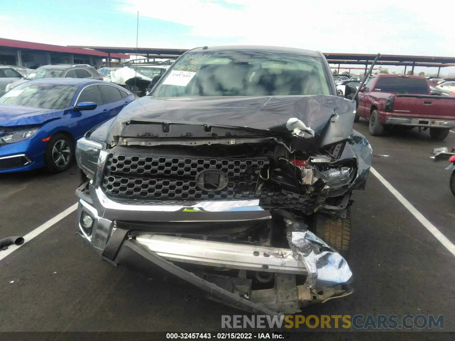 6 Photograph of a damaged car 5TFDY5F11KX809329 TOYOTA TUNDRA 4WD 2019