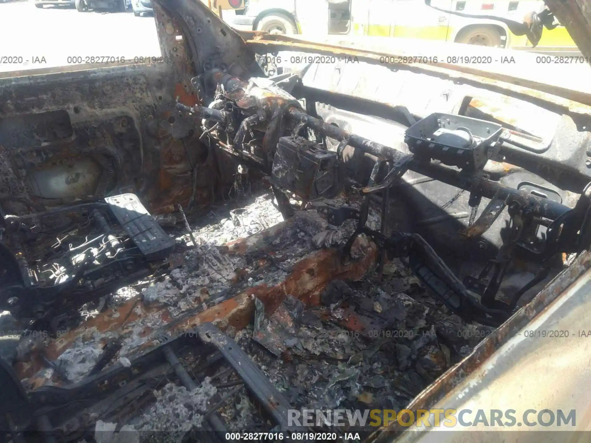 5 Photograph of a damaged car 5TFDY5F11KX812473 TOYOTA TUNDRA 4WD 2019