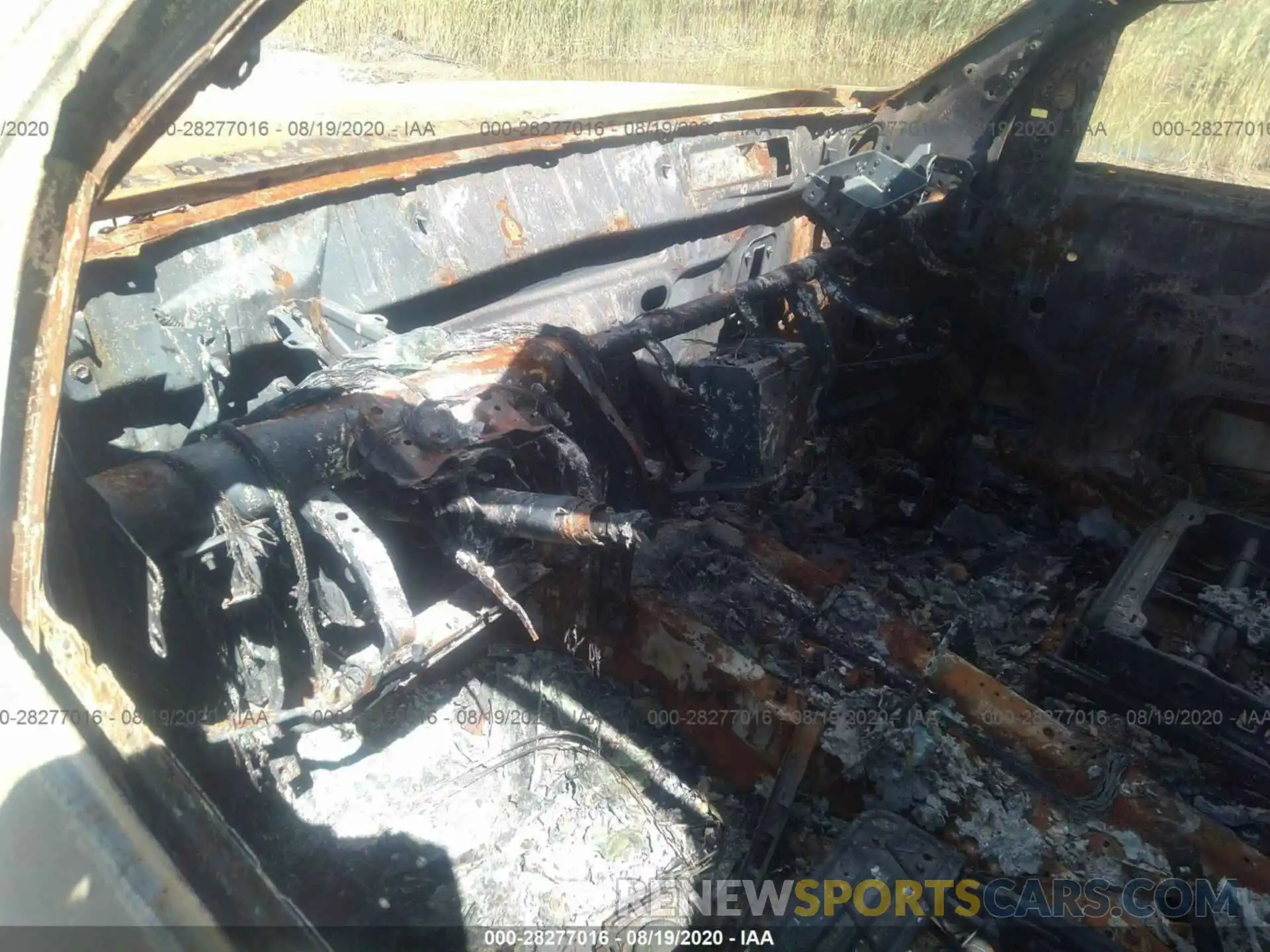 7 Photograph of a damaged car 5TFDY5F11KX812473 TOYOTA TUNDRA 4WD 2019