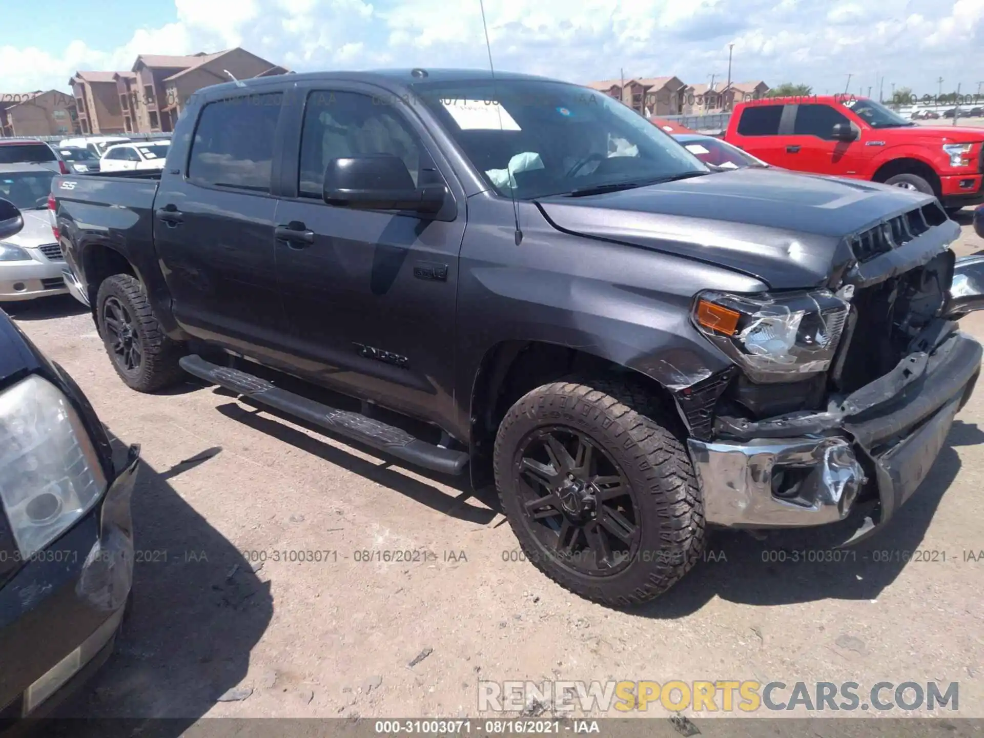 1 Photograph of a damaged car 5TFDY5F11KX822775 TOYOTA TUNDRA 4WD 2019