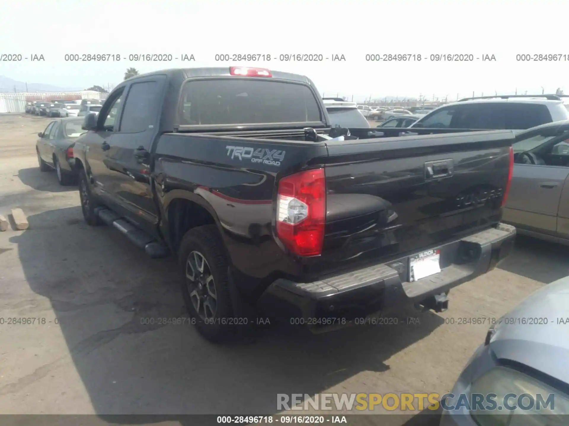 3 Photograph of a damaged car 5TFDY5F11KX831024 TOYOTA TUNDRA 4WD 2019