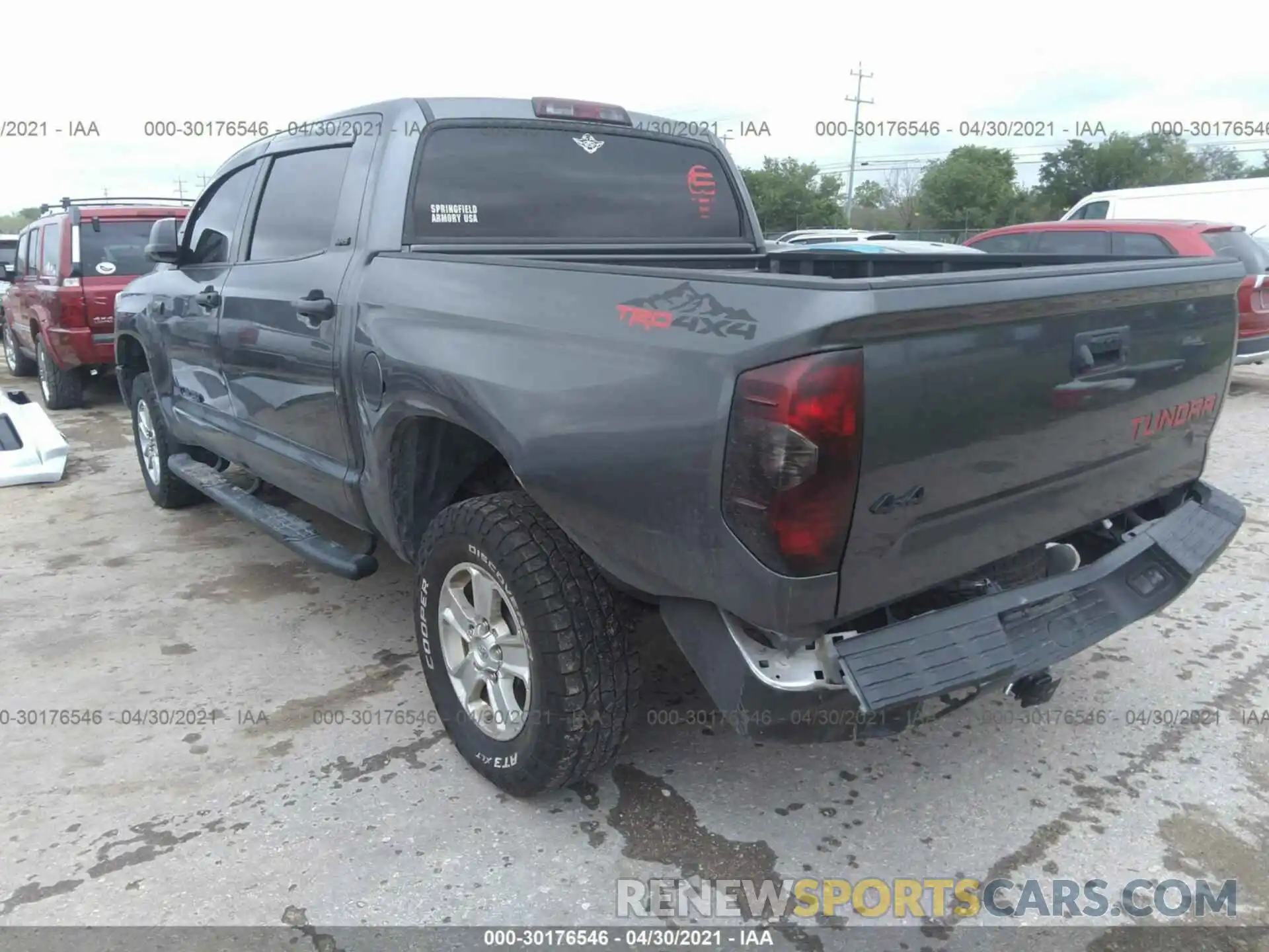 3 Photograph of a damaged car 5TFDY5F11KX868395 TOYOTA TUNDRA 4WD 2019