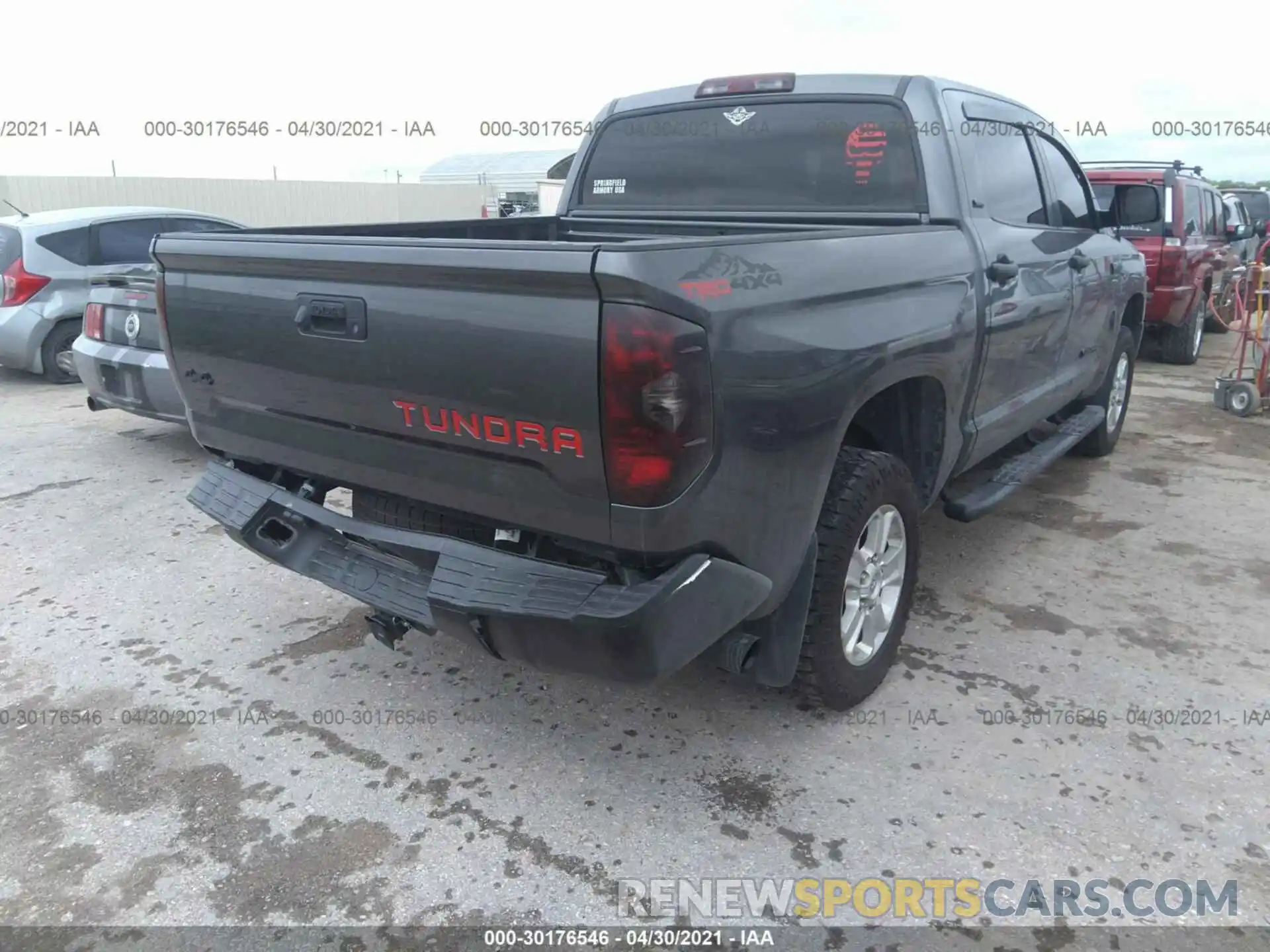 4 Photograph of a damaged car 5TFDY5F11KX868395 TOYOTA TUNDRA 4WD 2019