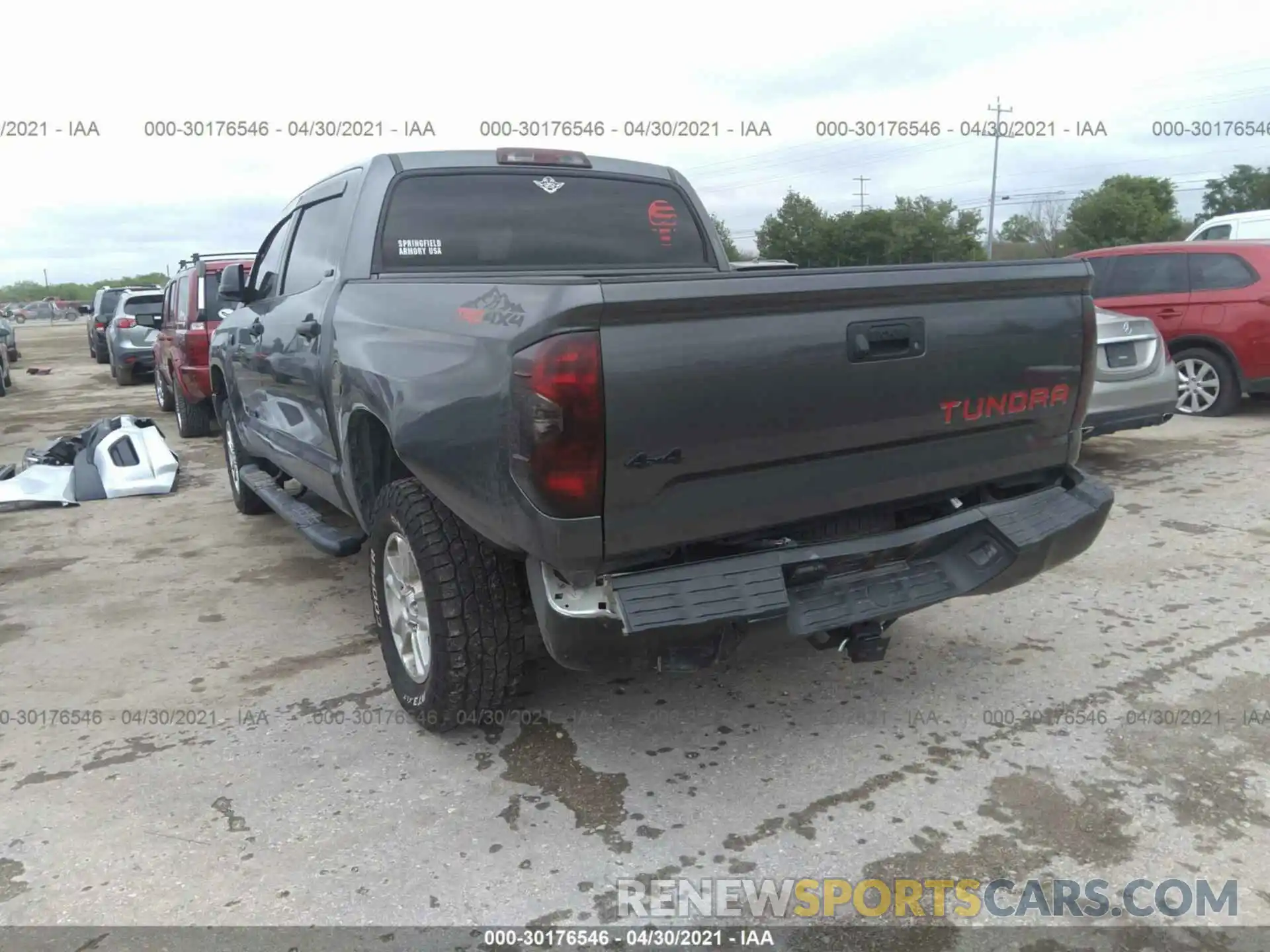 6 Photograph of a damaged car 5TFDY5F11KX868395 TOYOTA TUNDRA 4WD 2019