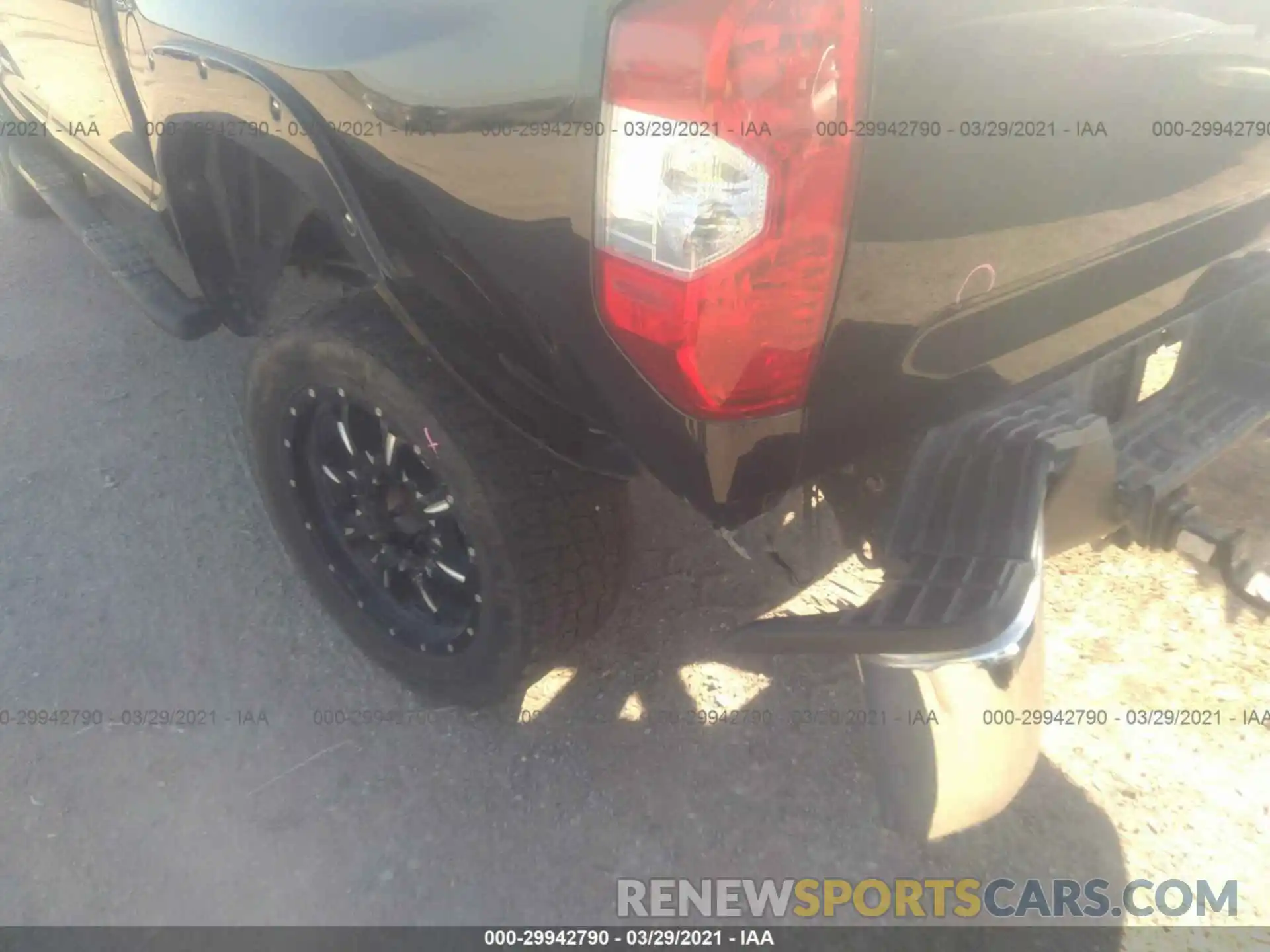 6 Photograph of a damaged car 5TFDY5F12KX791388 TOYOTA TUNDRA 4WD 2019