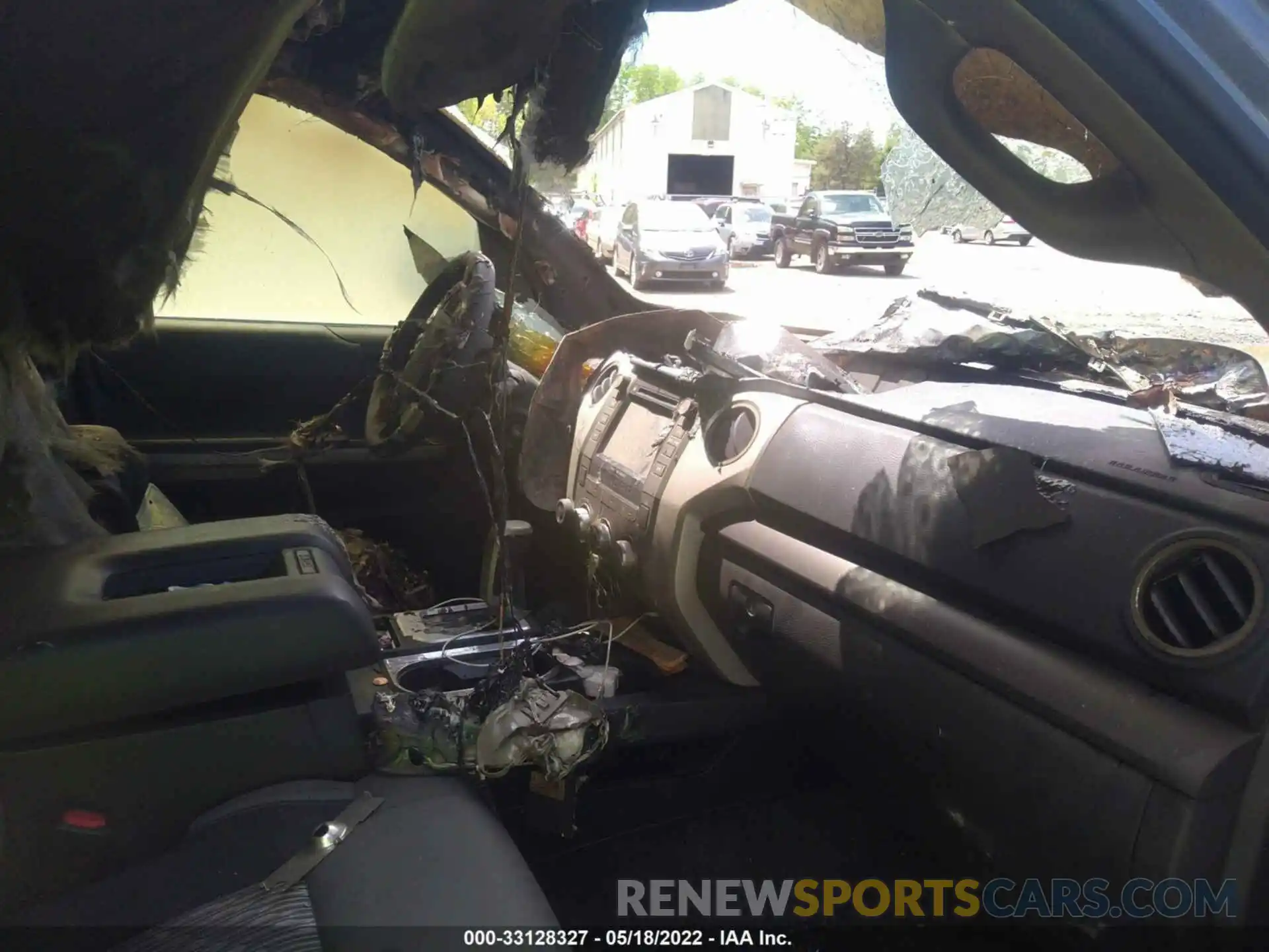 5 Photograph of a damaged car 5TFDY5F12KX854389 TOYOTA TUNDRA 4WD 2019