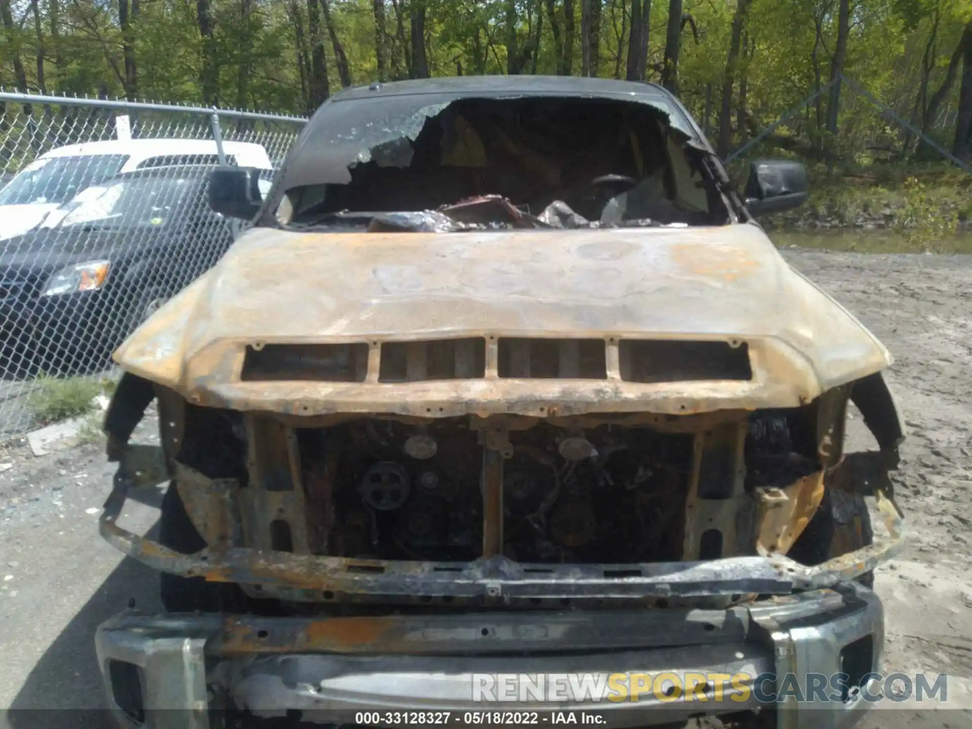 6 Photograph of a damaged car 5TFDY5F12KX854389 TOYOTA TUNDRA 4WD 2019