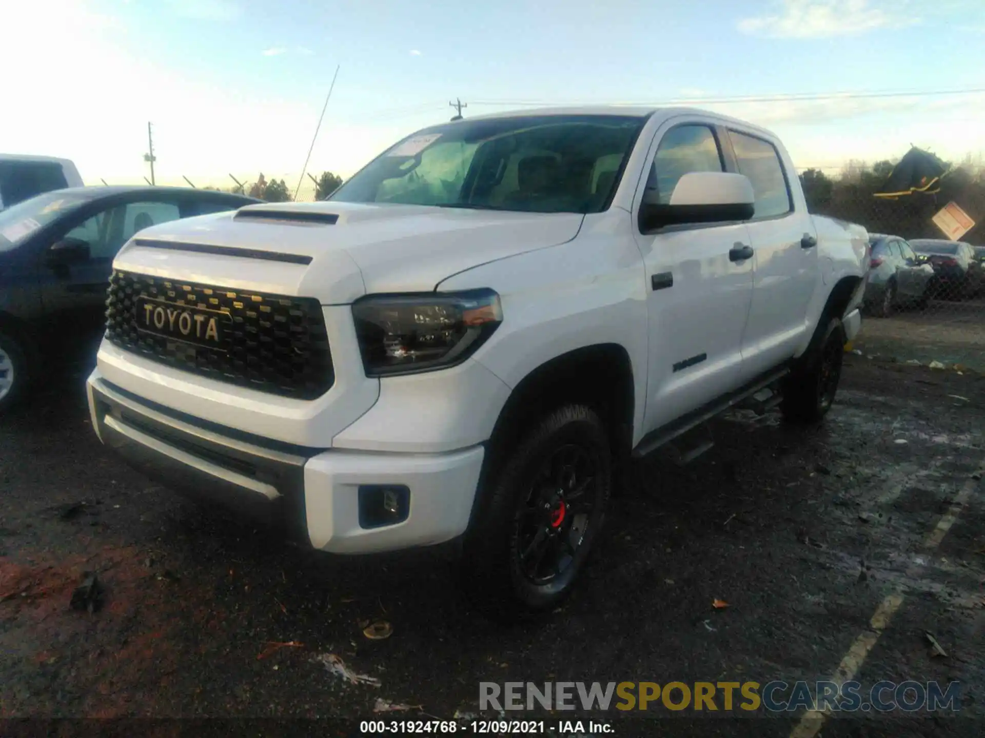 2 Photograph of a damaged car 5TFDY5F12KX867790 TOYOTA TUNDRA 4WD 2019