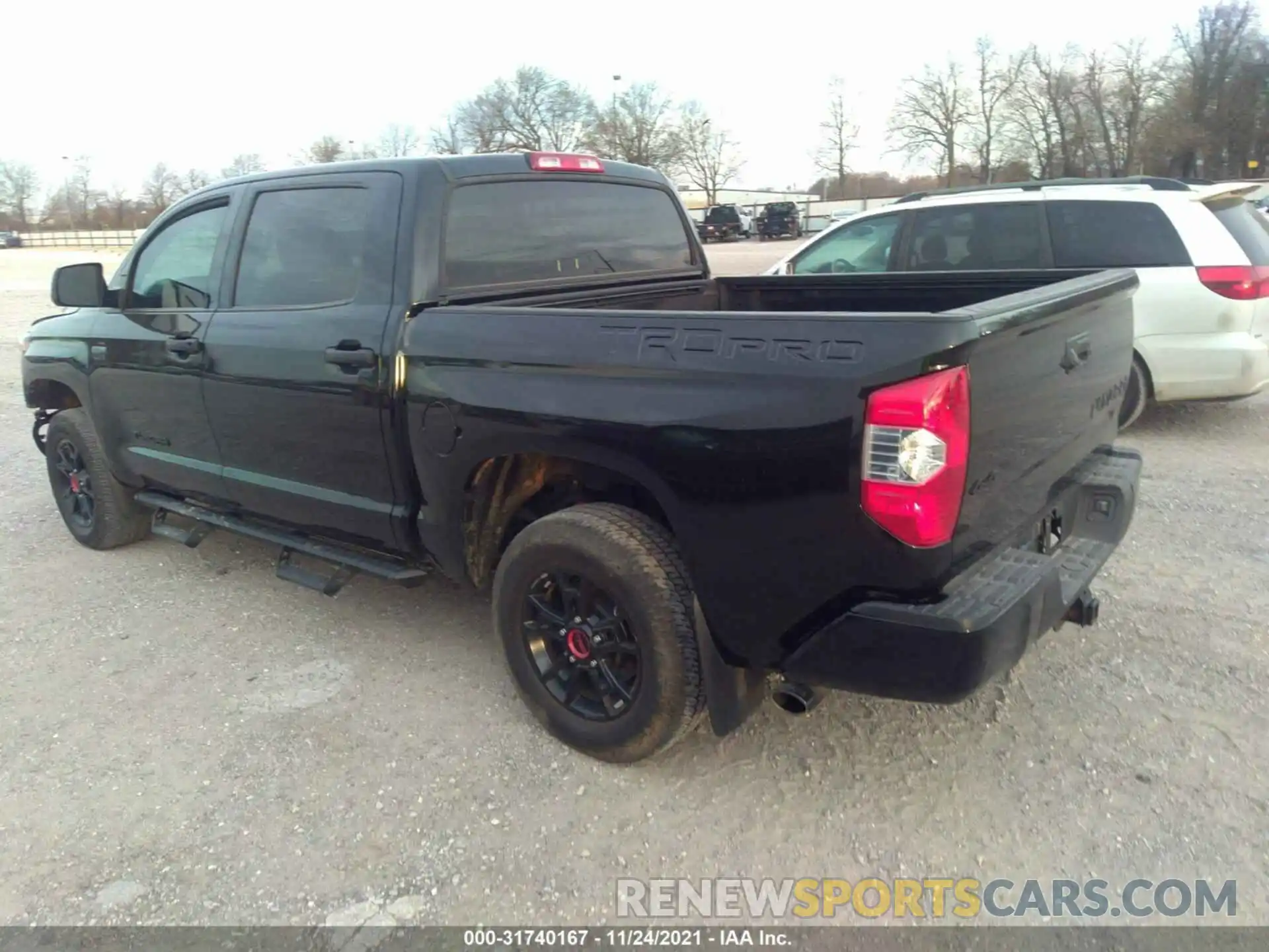 3 Photograph of a damaged car 5TFDY5F13KX869435 TOYOTA TUNDRA 4WD 2019