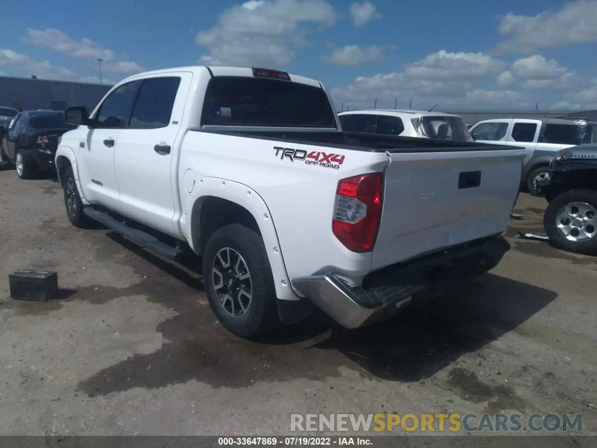 3 Фотография поврежденного автомобиля 5TFDY5F14KX834967 TOYOTA TUNDRA 4WD 2019