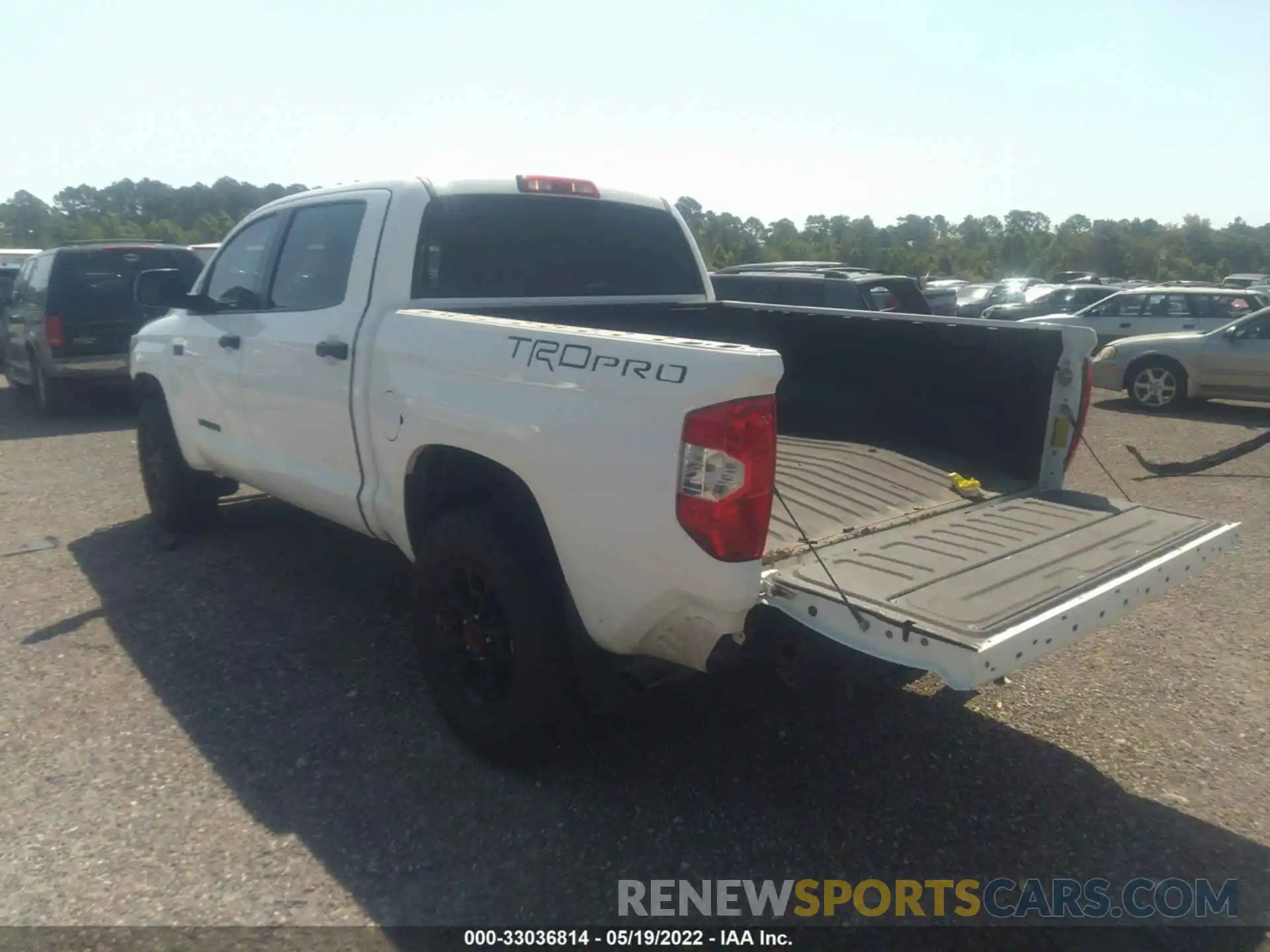 3 Photograph of a damaged car 5TFDY5F15KX859327 TOYOTA TUNDRA 4WD 2019