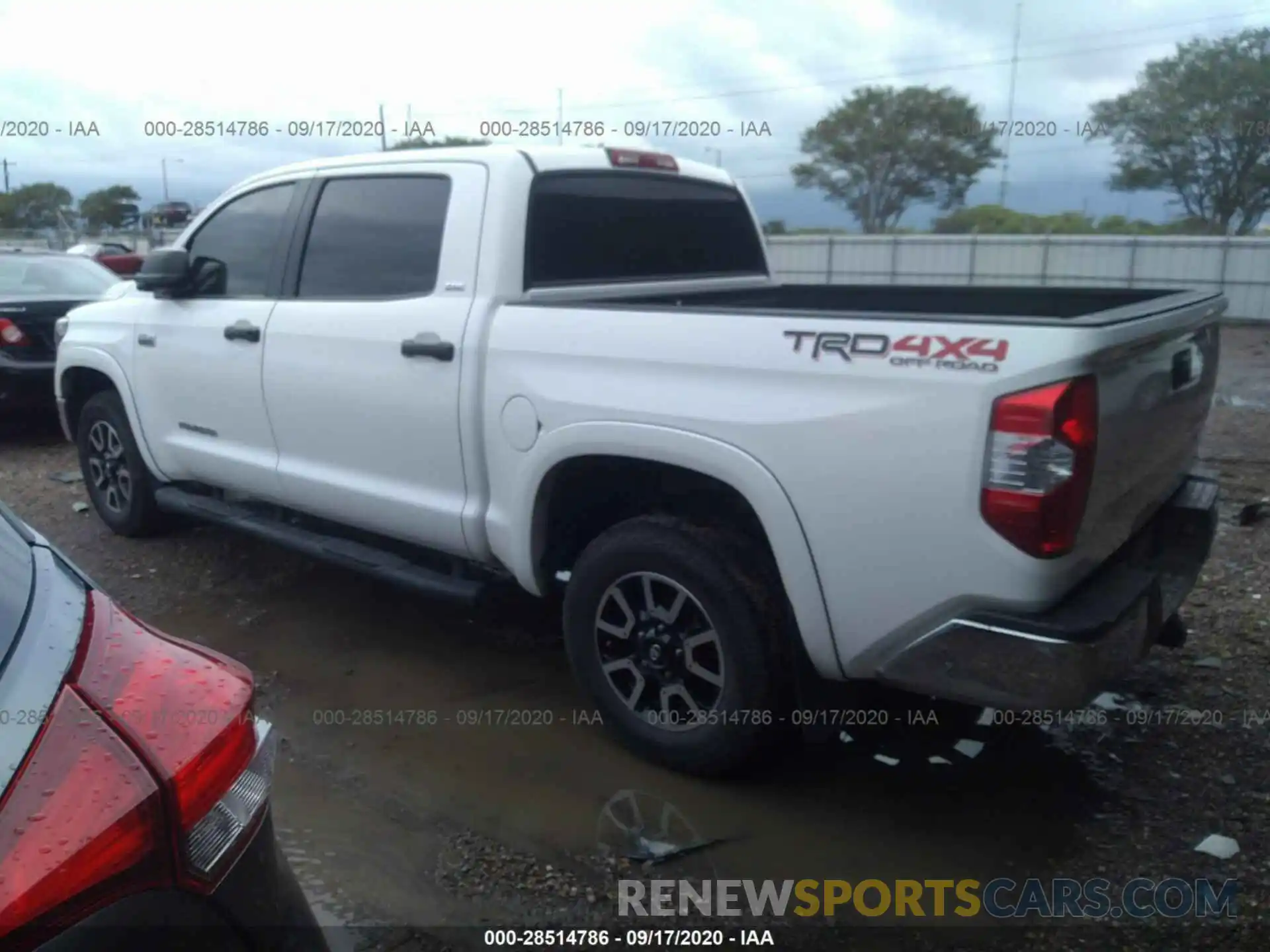 3 Photograph of a damaged car 5TFDY5F16KX792396 TOYOTA TUNDRA 4WD 2019