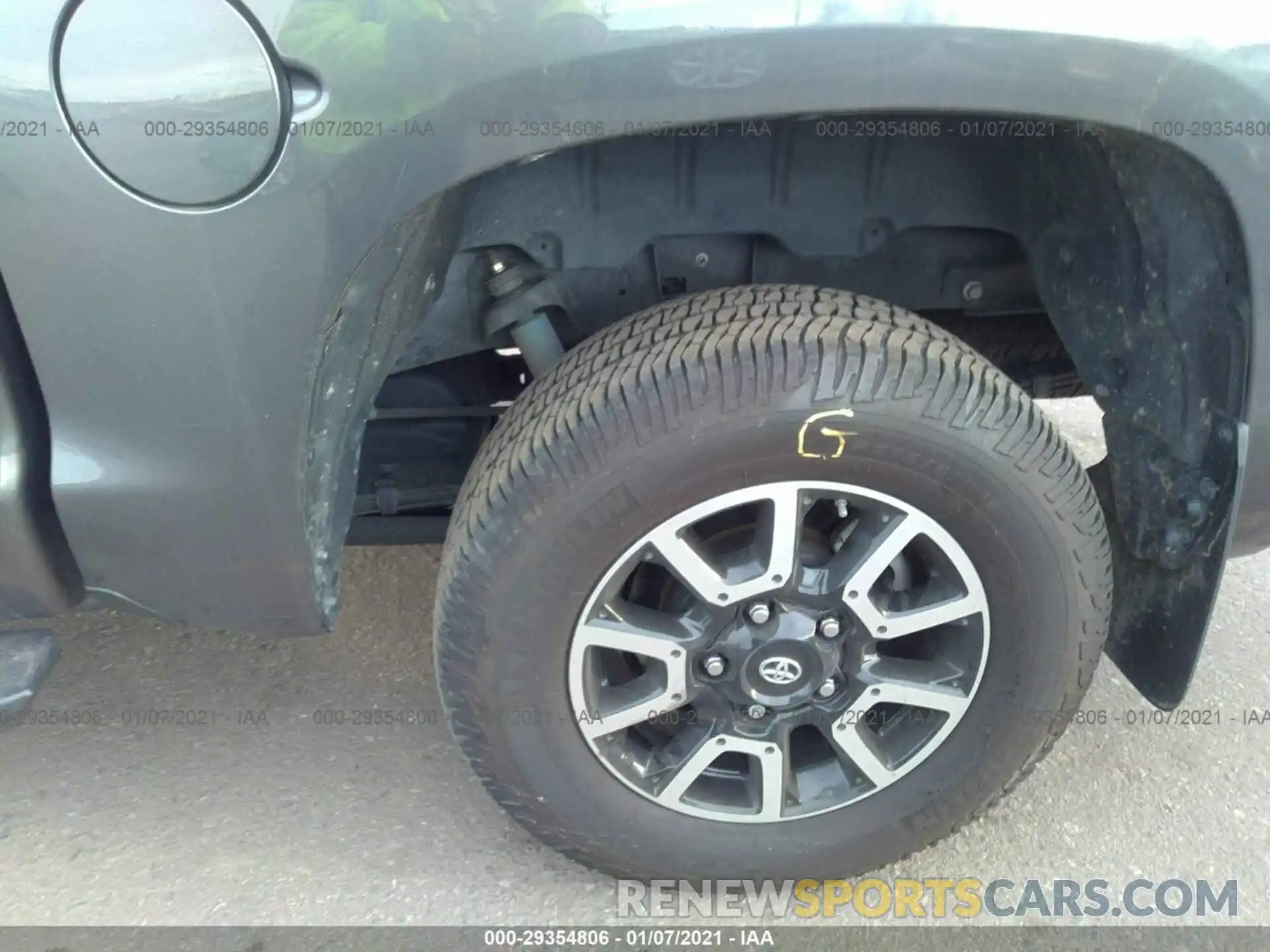 13 Photograph of a damaged car 5TFDY5F16KX797128 TOYOTA TUNDRA 4WD 2019