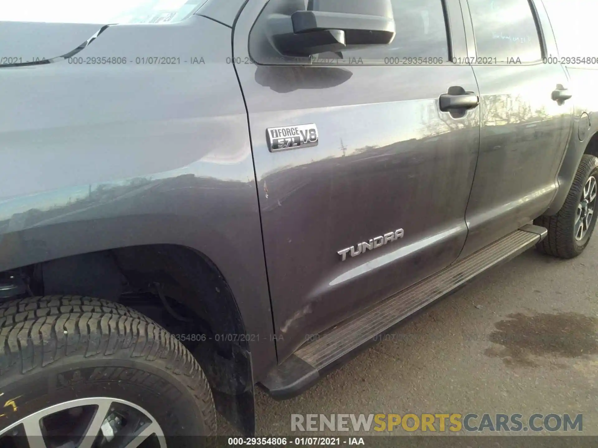 6 Photograph of a damaged car 5TFDY5F16KX797128 TOYOTA TUNDRA 4WD 2019